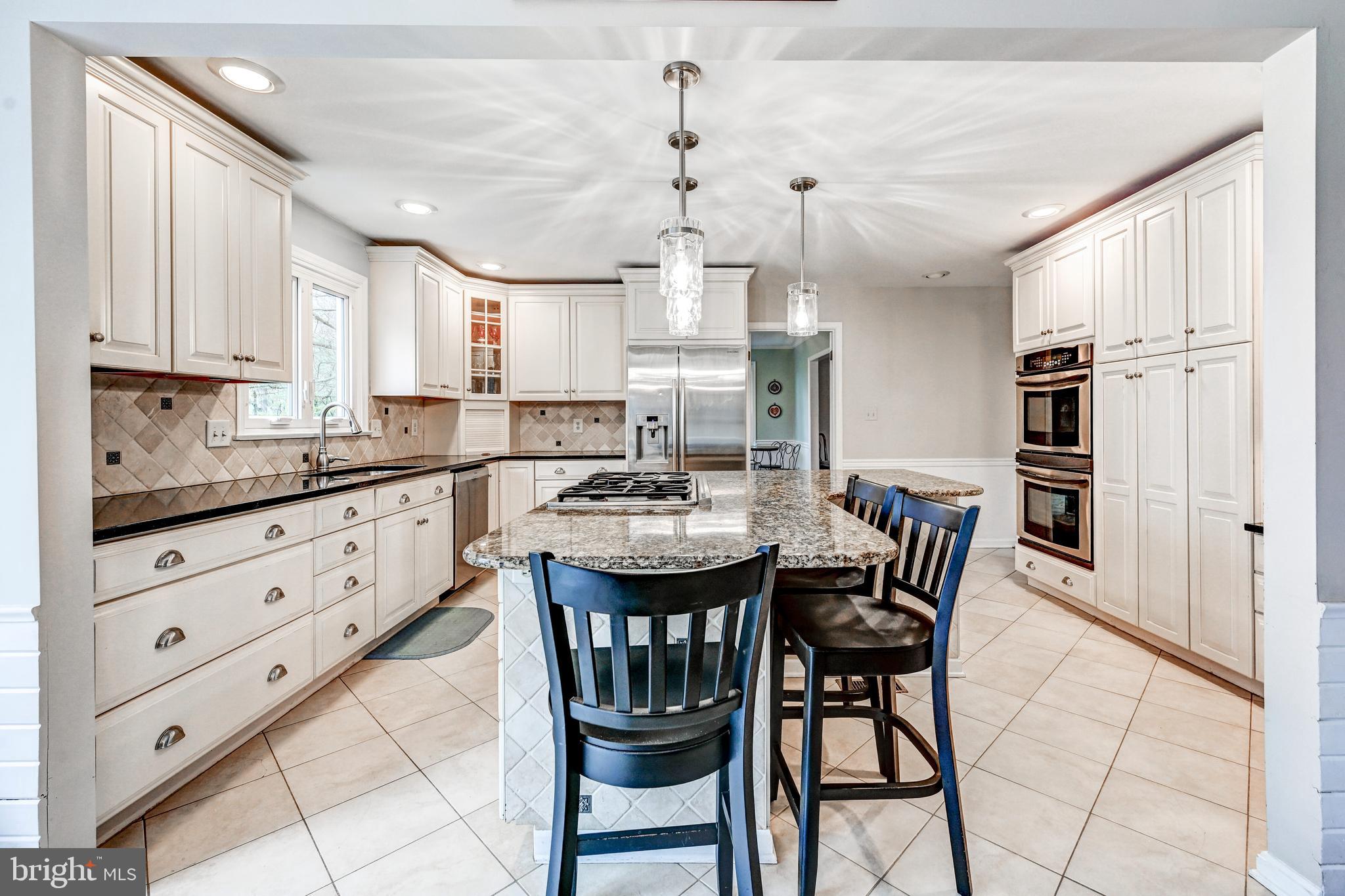 HAPPY HOLLOW WOODS - Residential