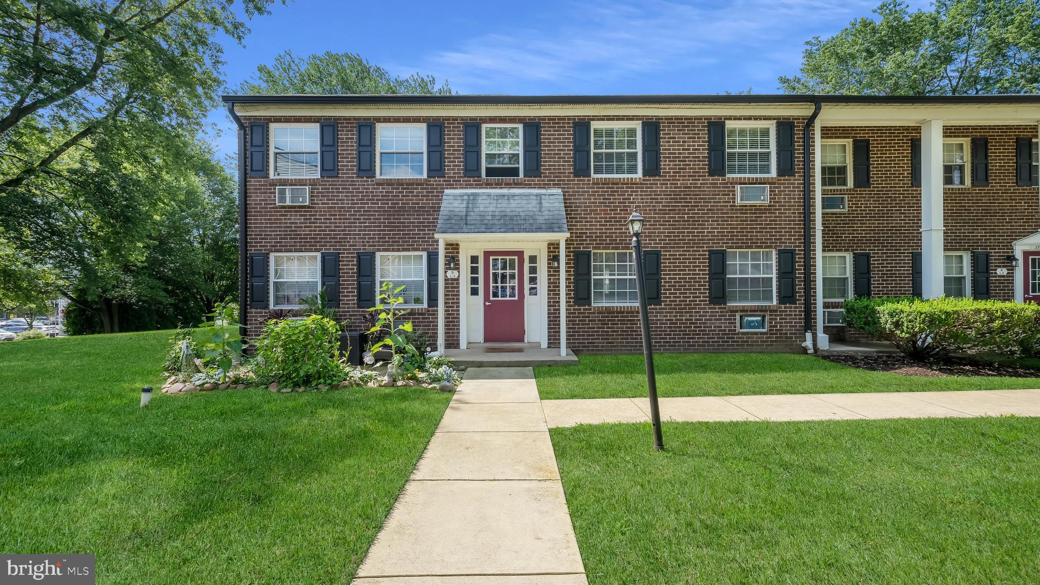 Welcome to Aston Arms. A popular first floor condo in the B building. All new luxury vinyl plank floors, brand new one piece washer and dryer, great view from the living room and the two bedrooms. New windows to be installed. Updated kitchen and appliances. Freshly painted throughout, Alabaster from Sherwin Williams.
Move in ready!