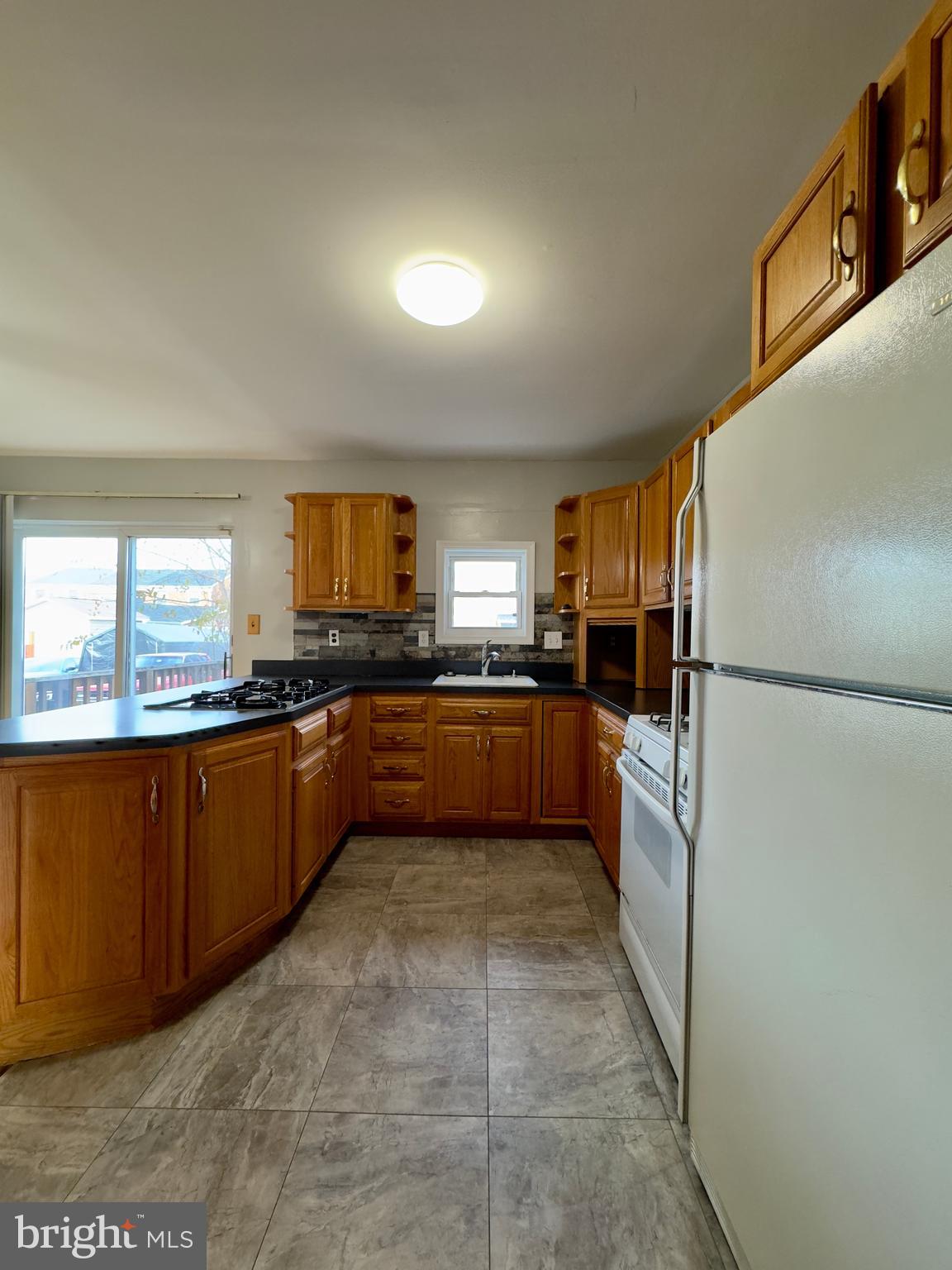 ESSEX - Residential Lease