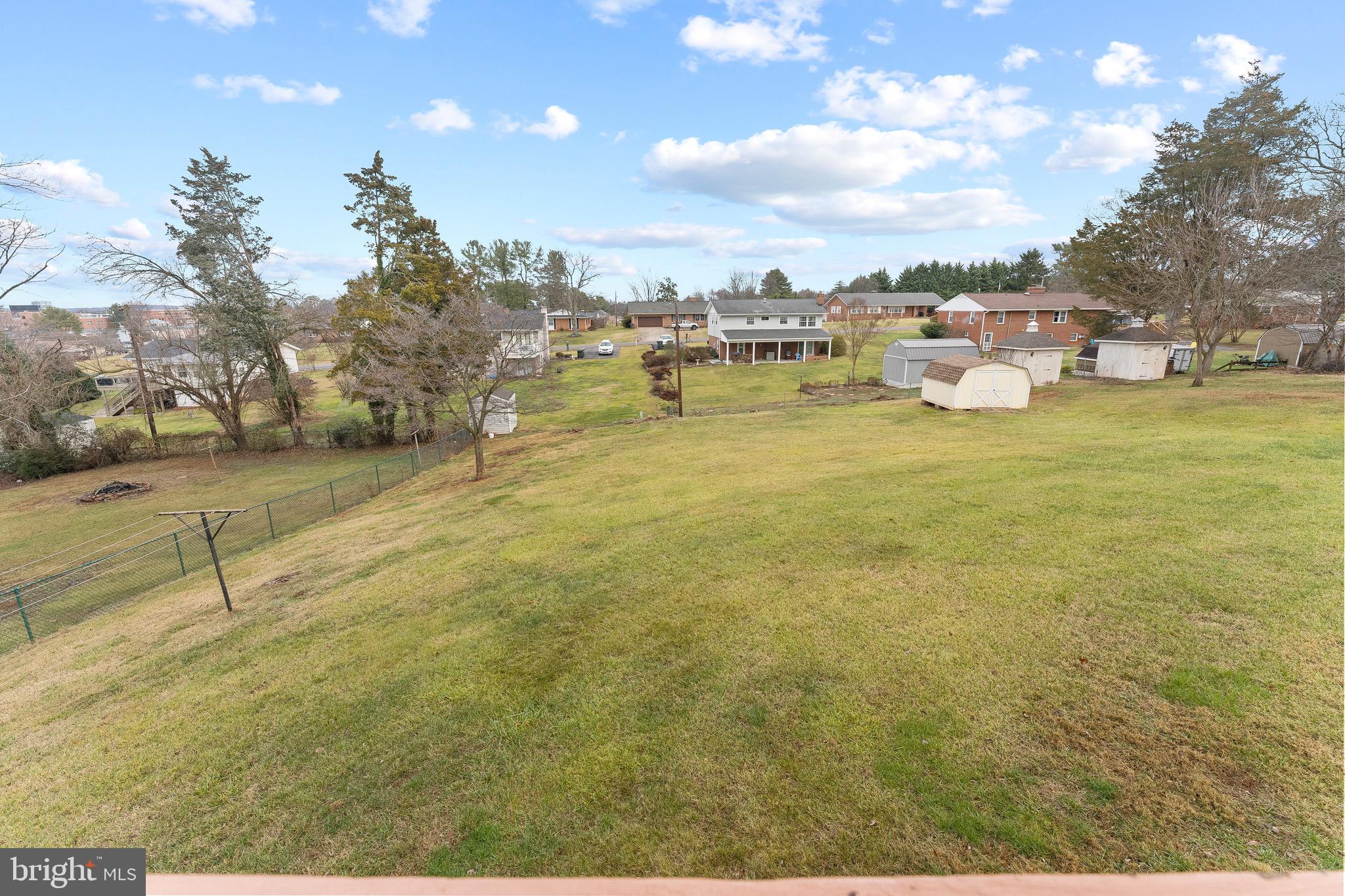 GREENFIELD - Residential