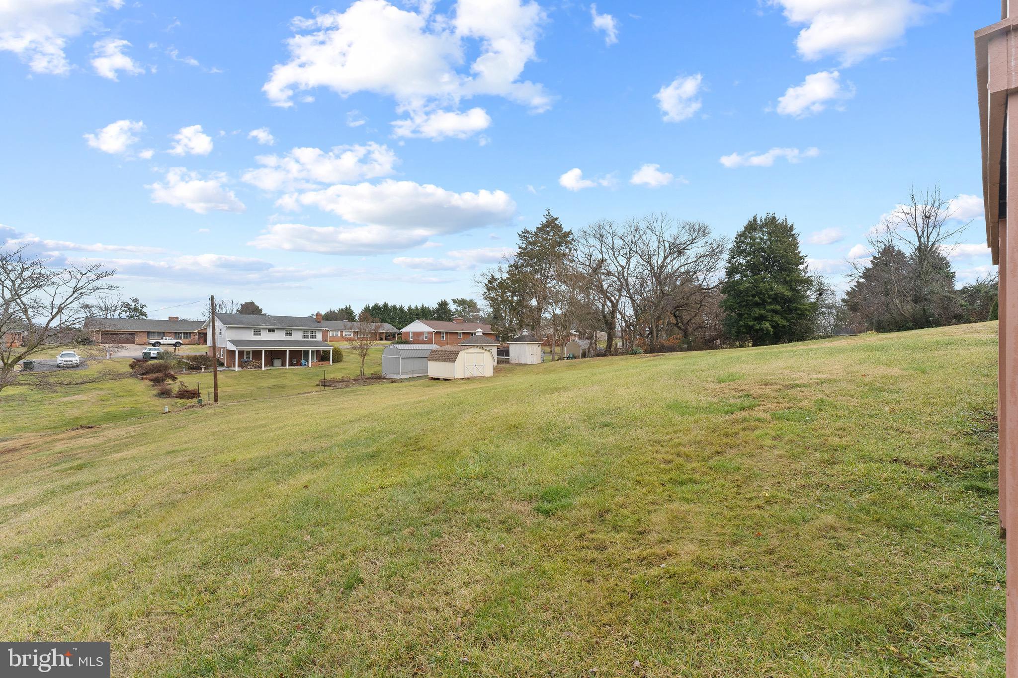 GREENFIELD - Residential