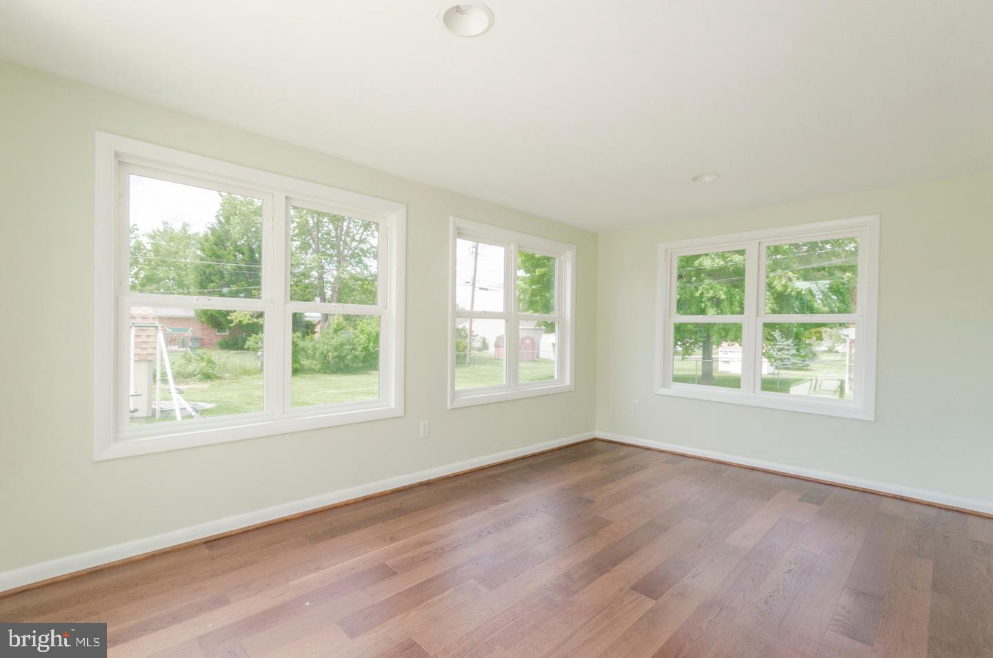 SKY-LIN PARK - Residential