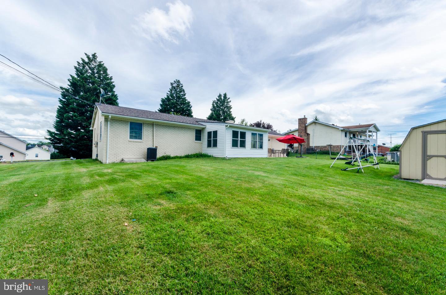 SKY-LIN PARK - Residential