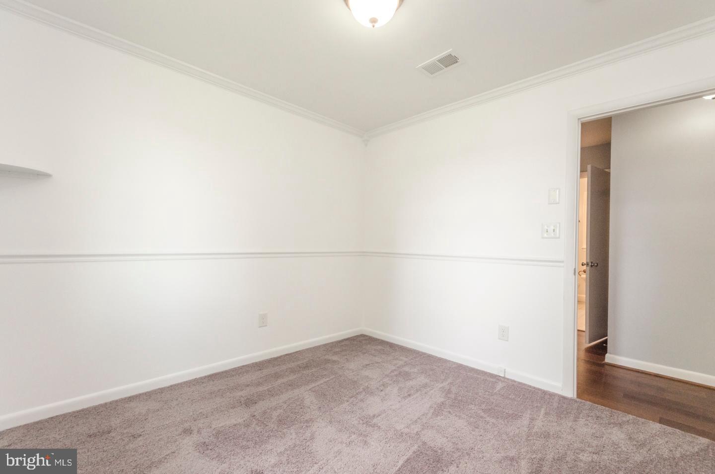 SKY-LIN PARK - Residential