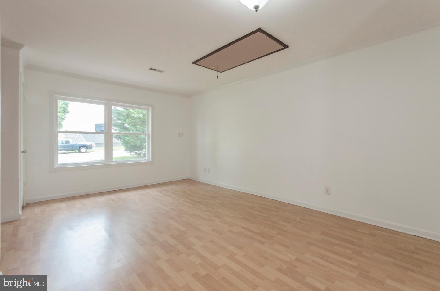 SKY-LIN PARK - Residential