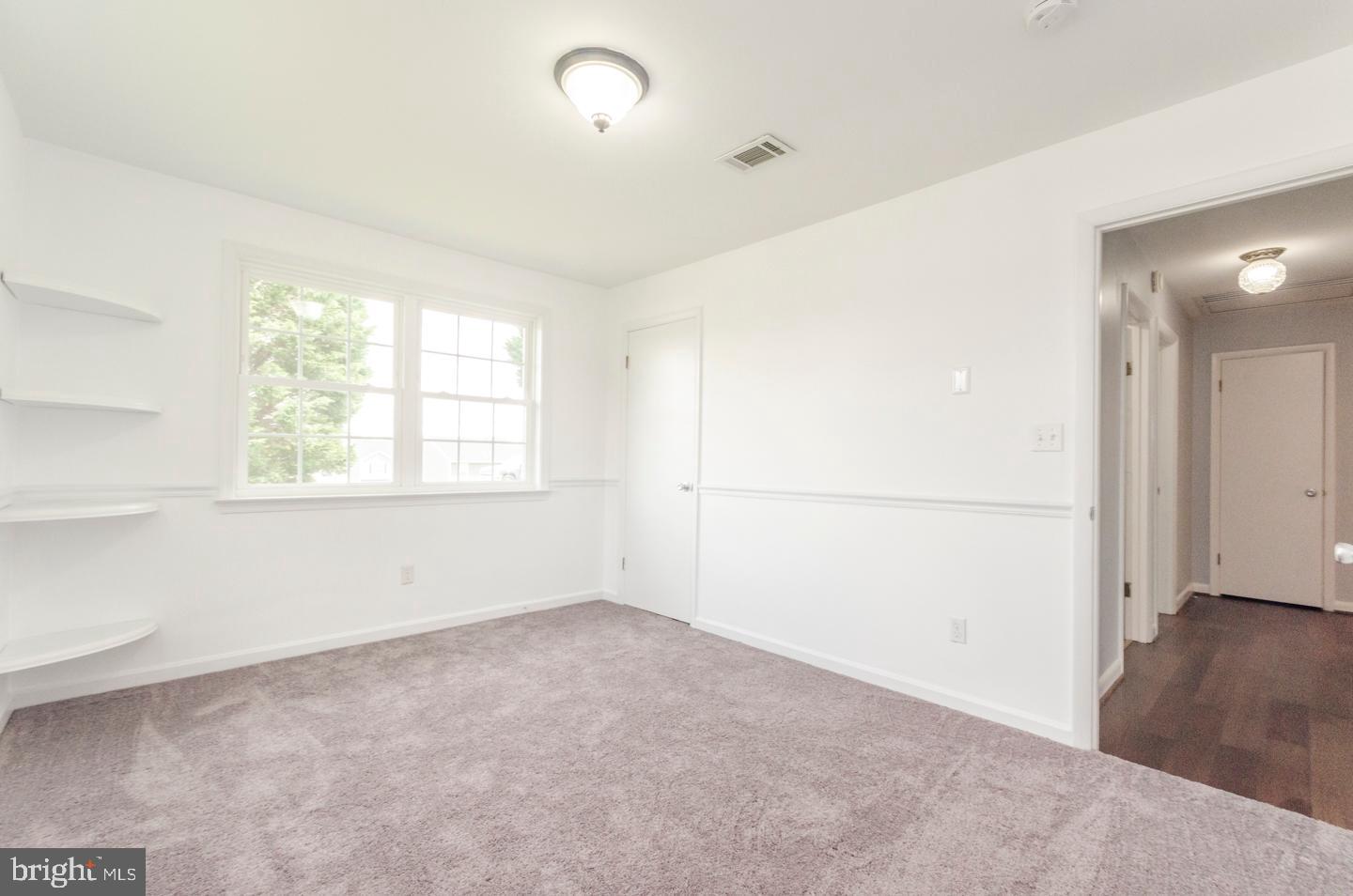 SKY-LIN PARK - Residential