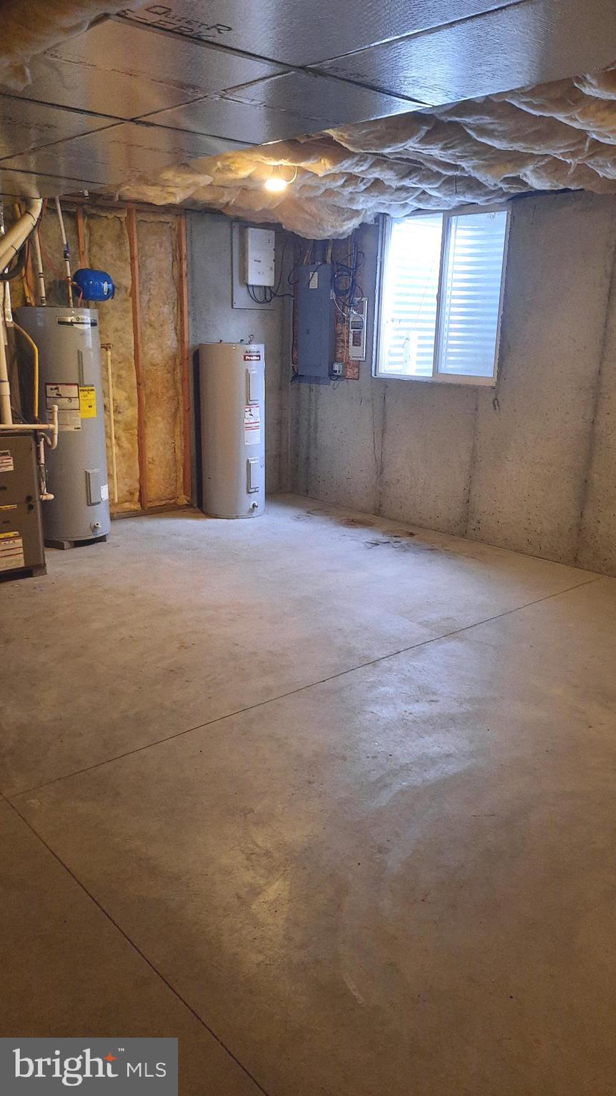 SILVER CREEK - Residential Lease