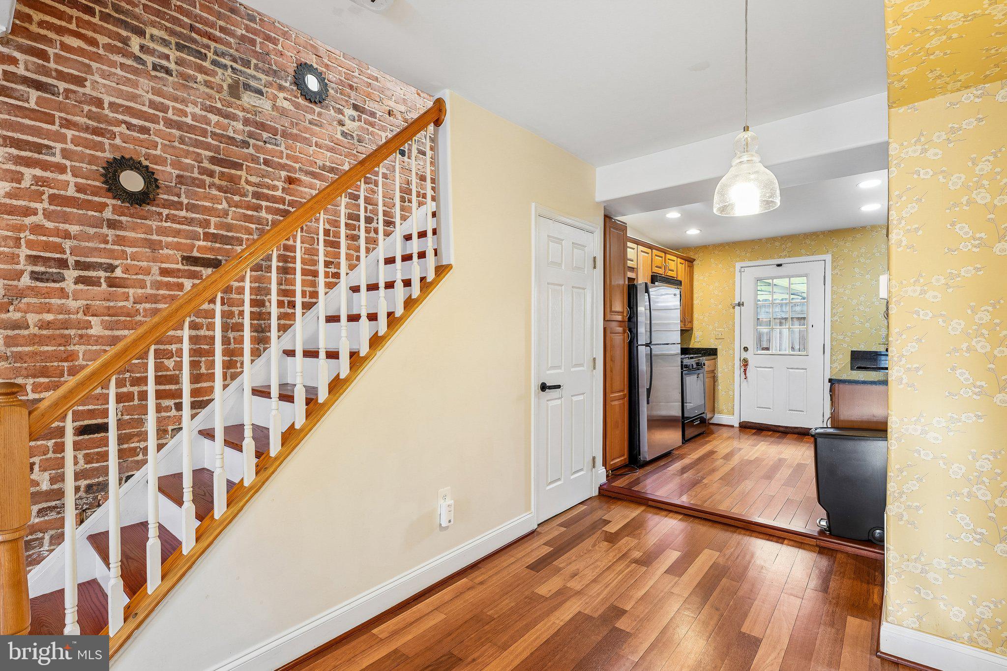 RIVERSIDE - Residential