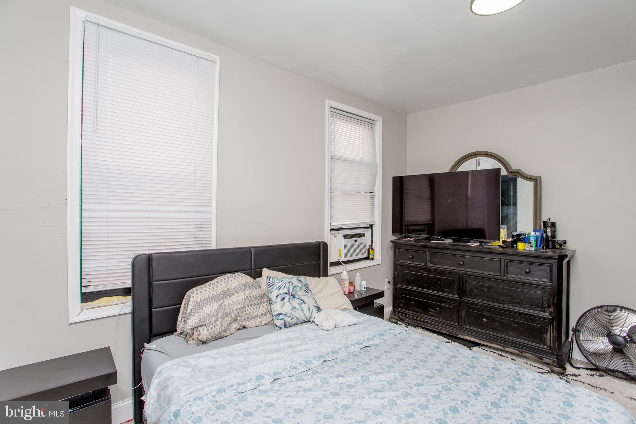 PHILADELPHIA (SOUTHWEST) - Residential