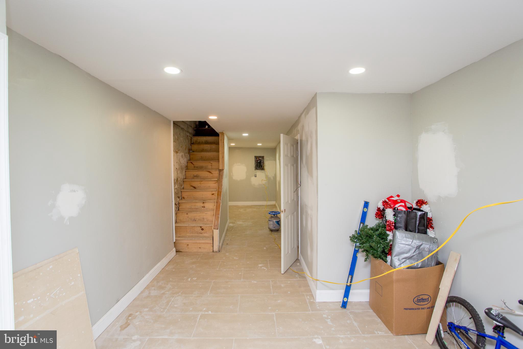 PHILADELPHIA (SOUTHWEST) - Residential