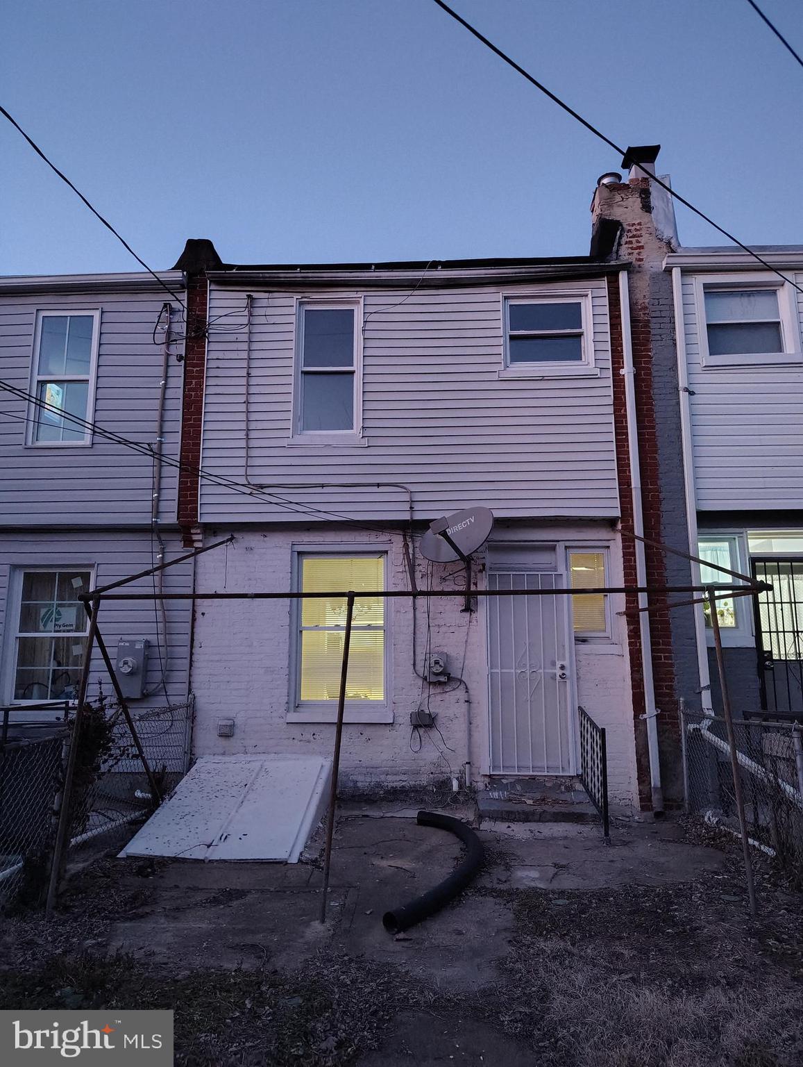 FOUR BY FOUR - Residential Lease