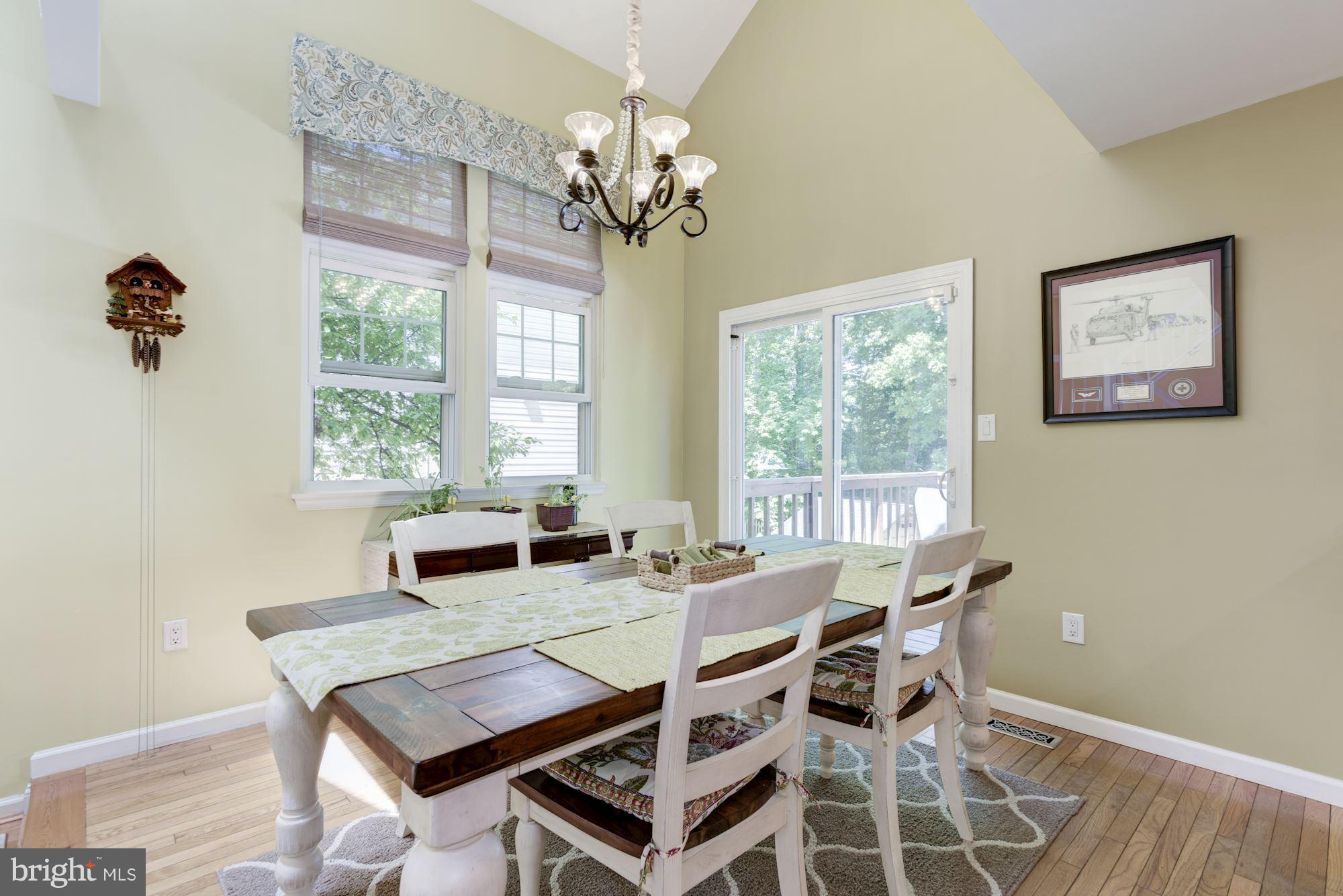 LAKE RIDGE - Residential