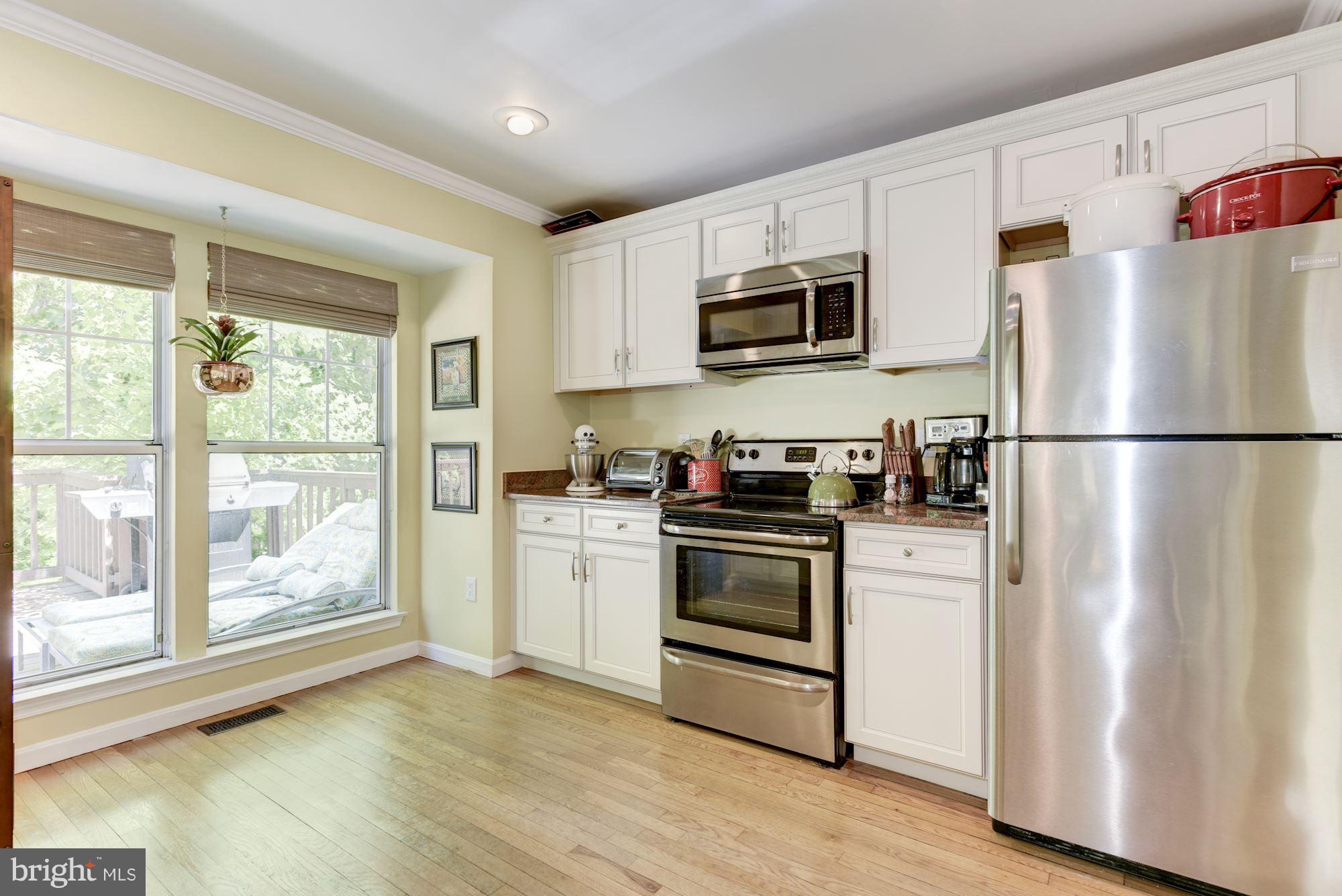 LAKE RIDGE - Residential