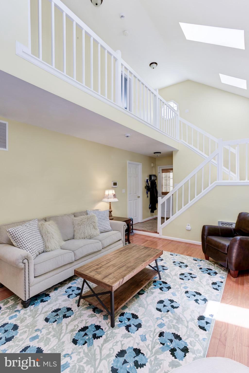 LAKE RIDGE - Residential