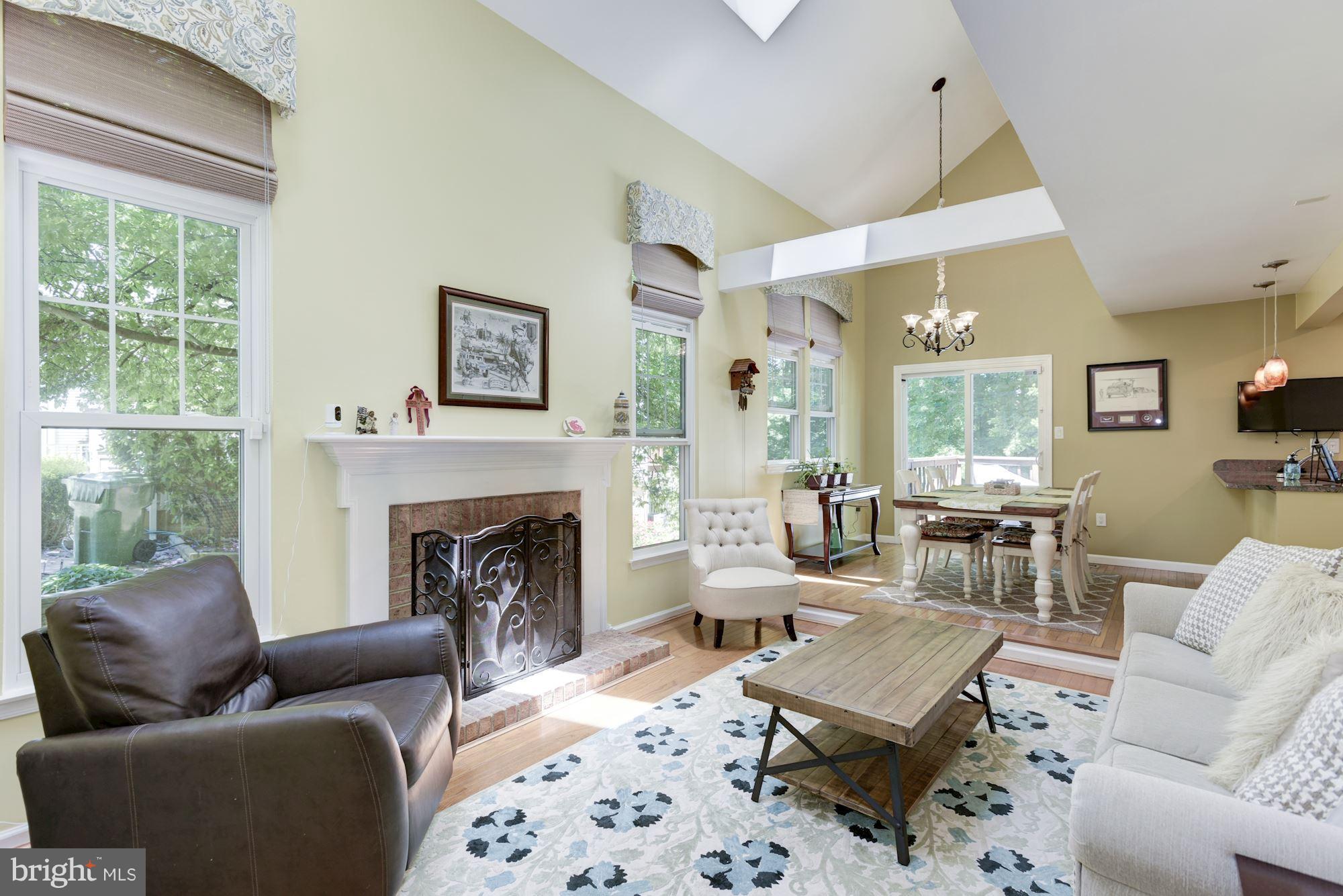 LAKE RIDGE - Residential