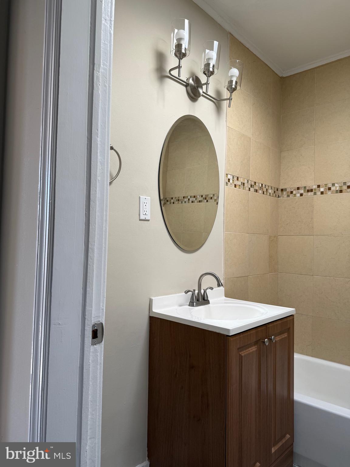 WAVERLY - Residential Lease