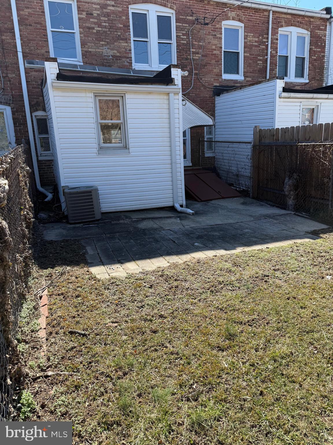 WAVERLY - Residential Lease