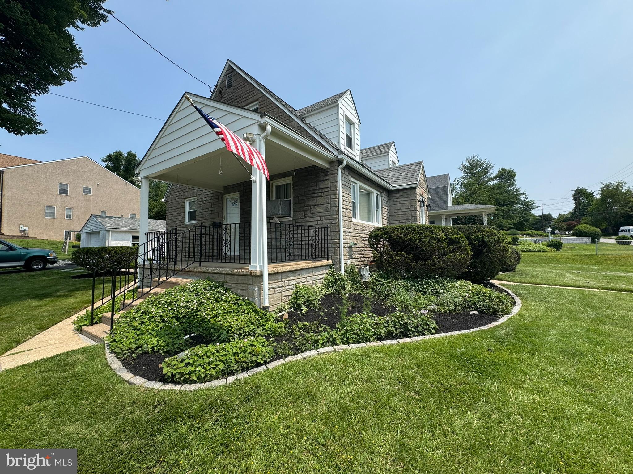 410 PAOLI AVENUE