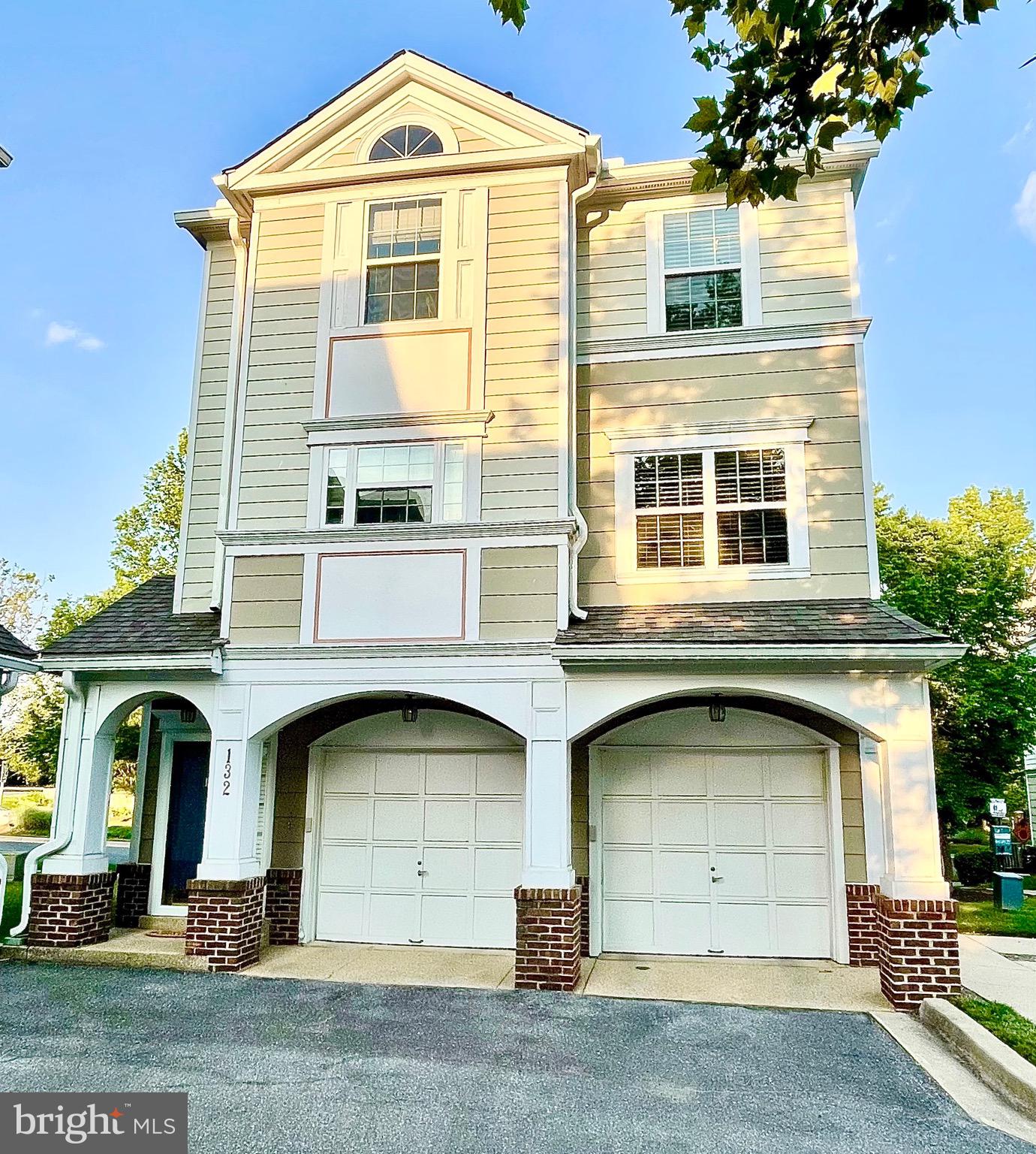 KENTLANDS - Residential