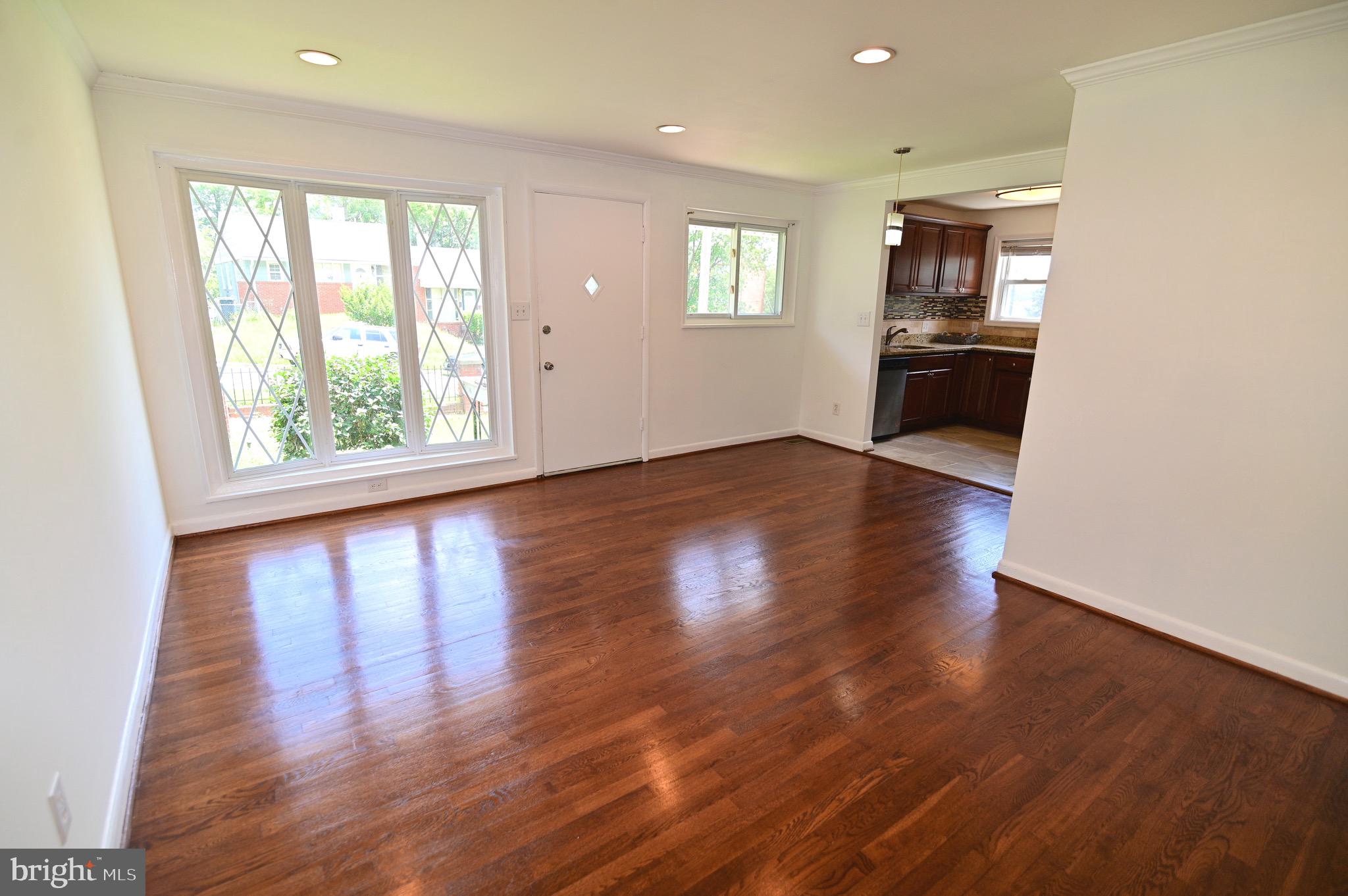 7405 GRAYRIDGE