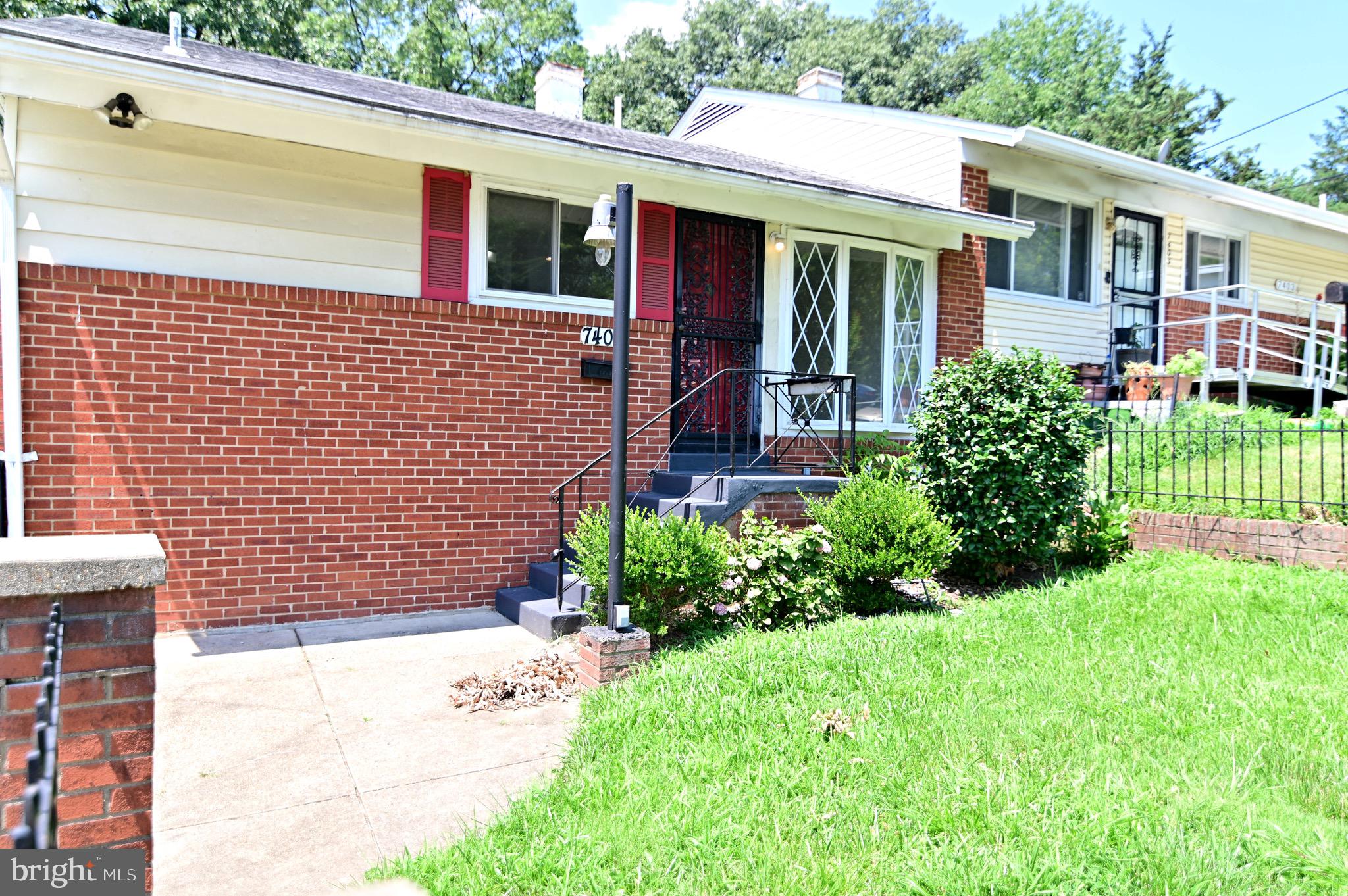 7405 GRAYRIDGE