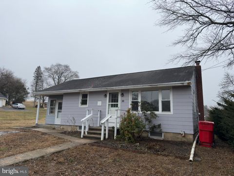 204 OLD WEST PENN AVENUE WERNERSVILLE PA 19565