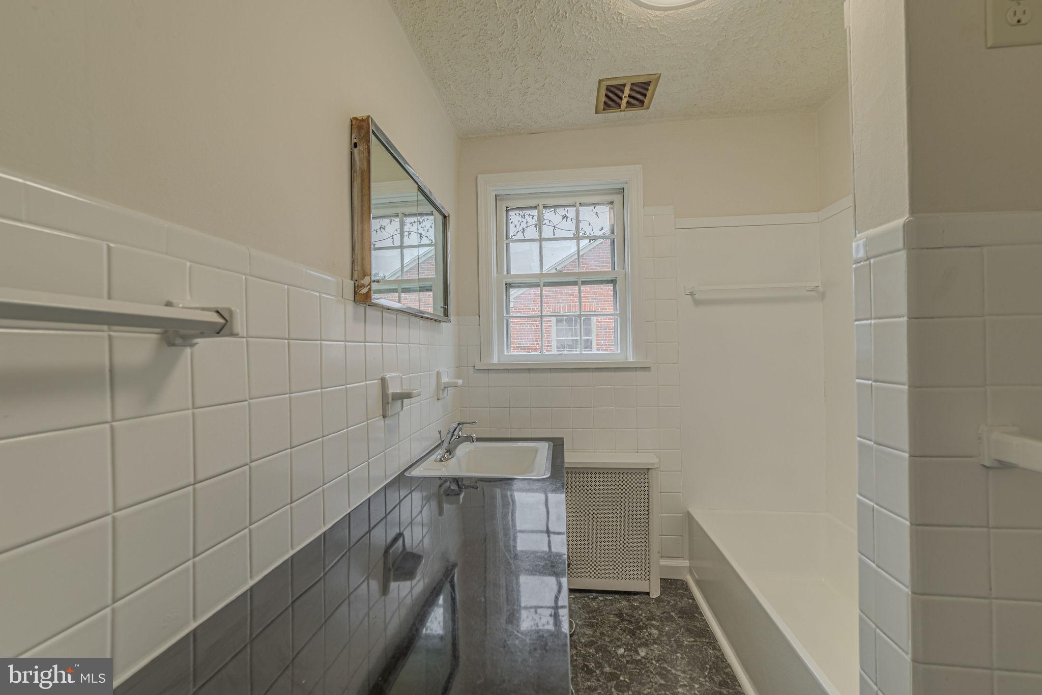 MARTINSBURG CITY - Residential