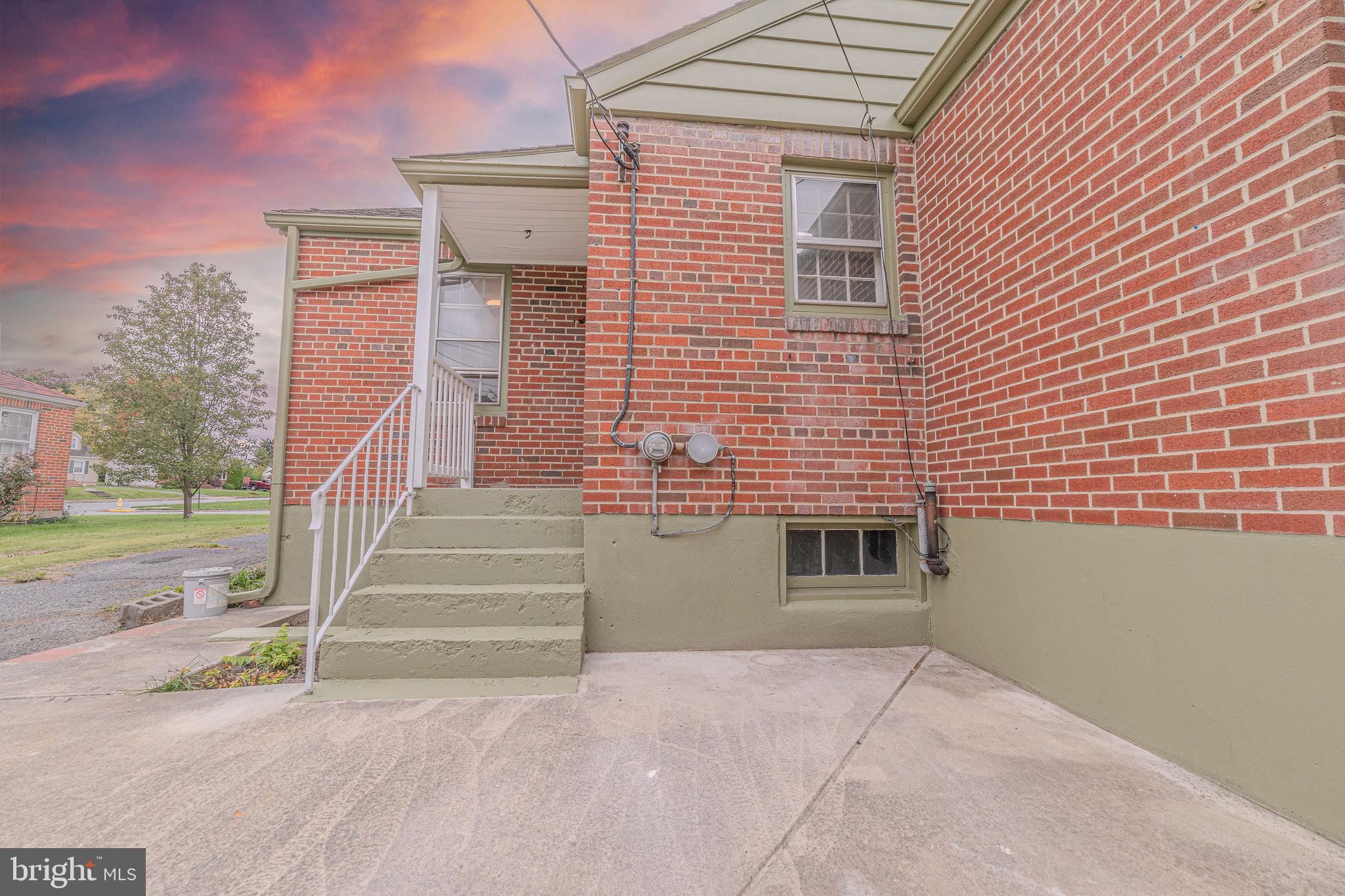 MARTINSBURG CITY - Residential