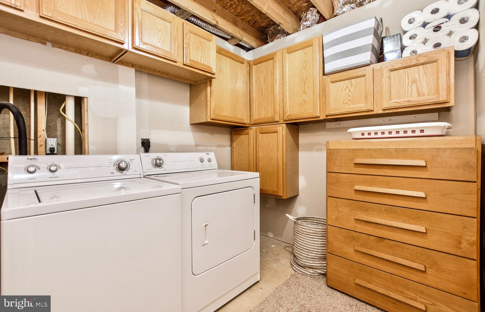 POTOMAC LAKES - Residential