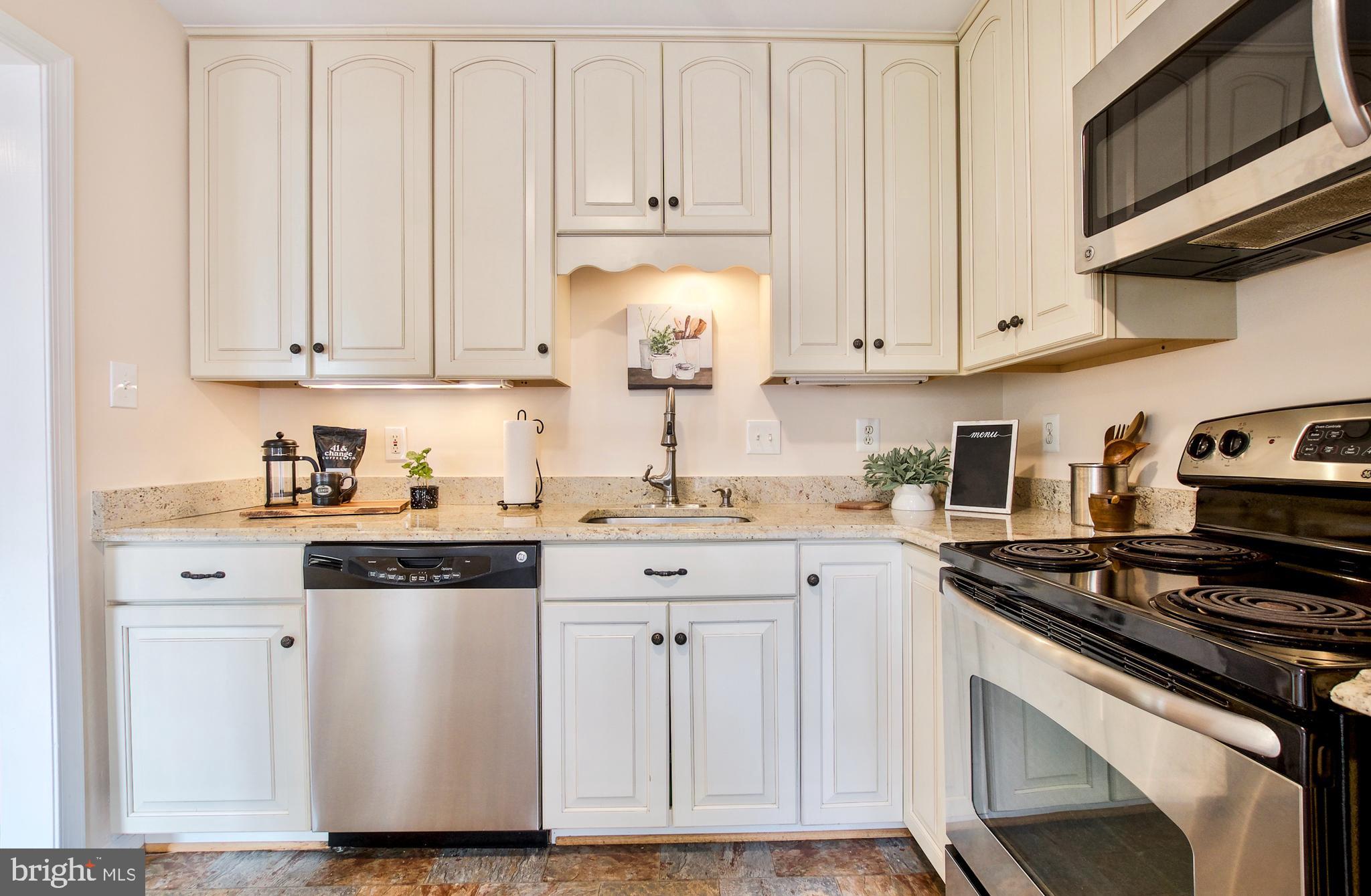 POTOMAC LAKES - Residential