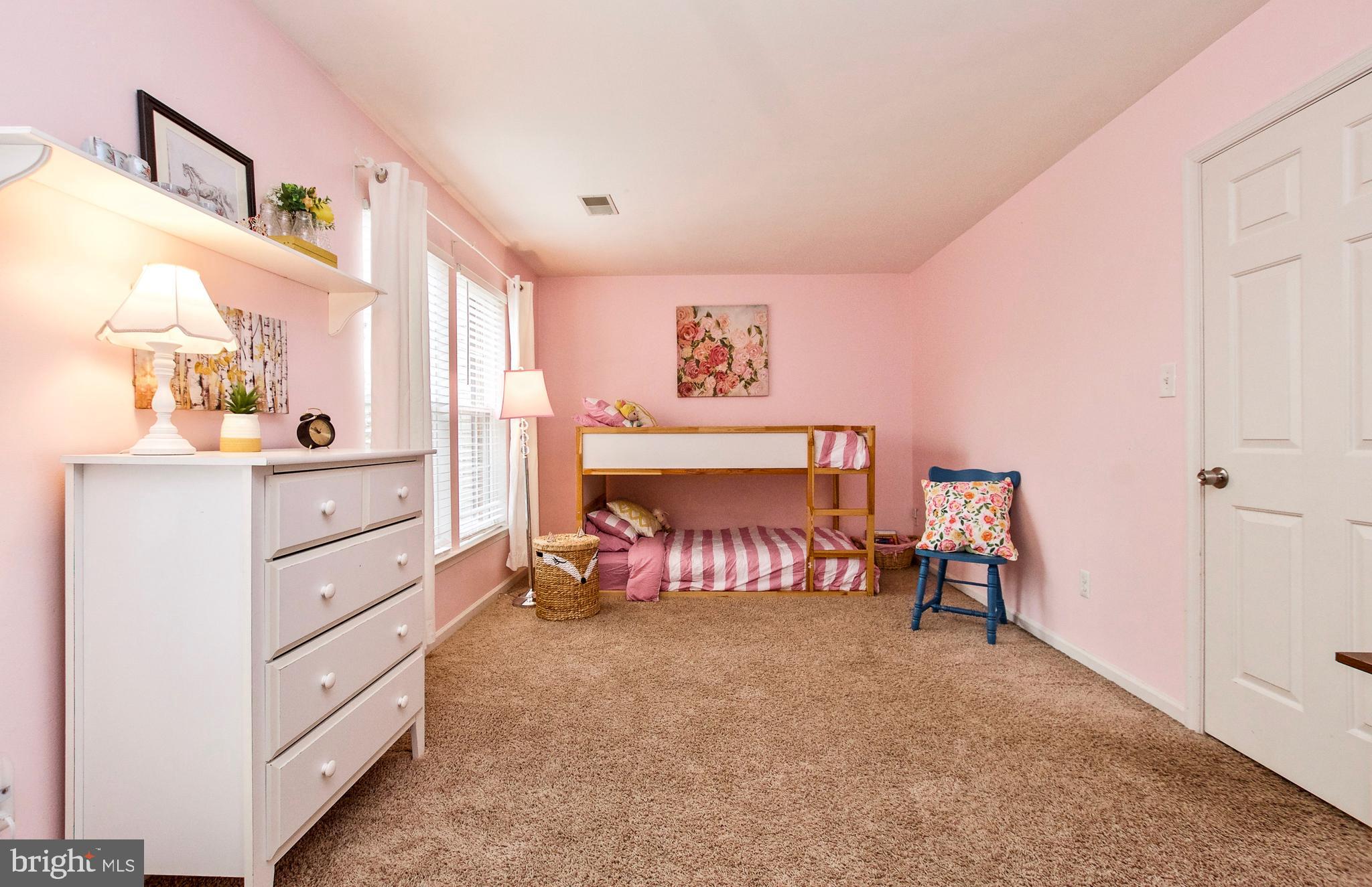 POTOMAC LAKES - Residential