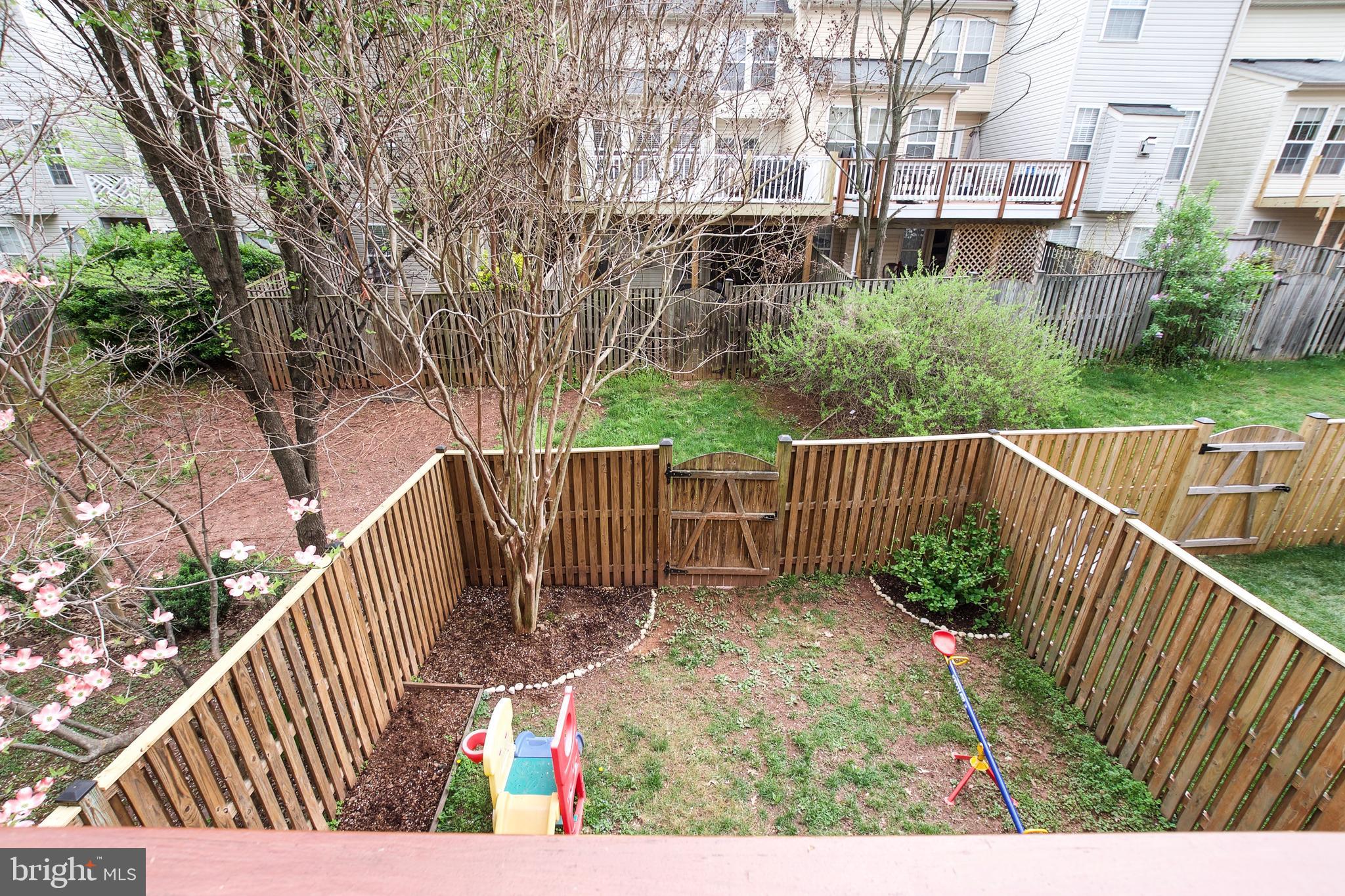 POTOMAC LAKES - Residential