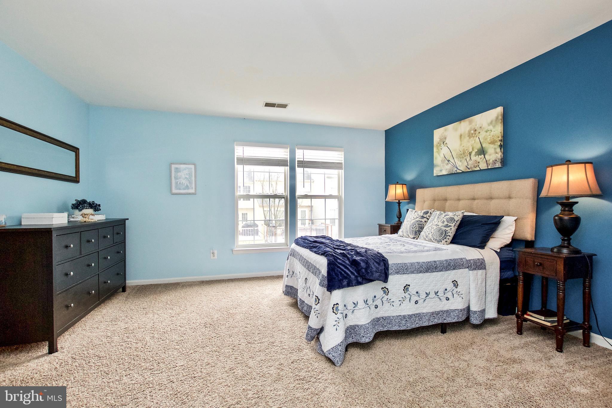 POTOMAC LAKES - Residential