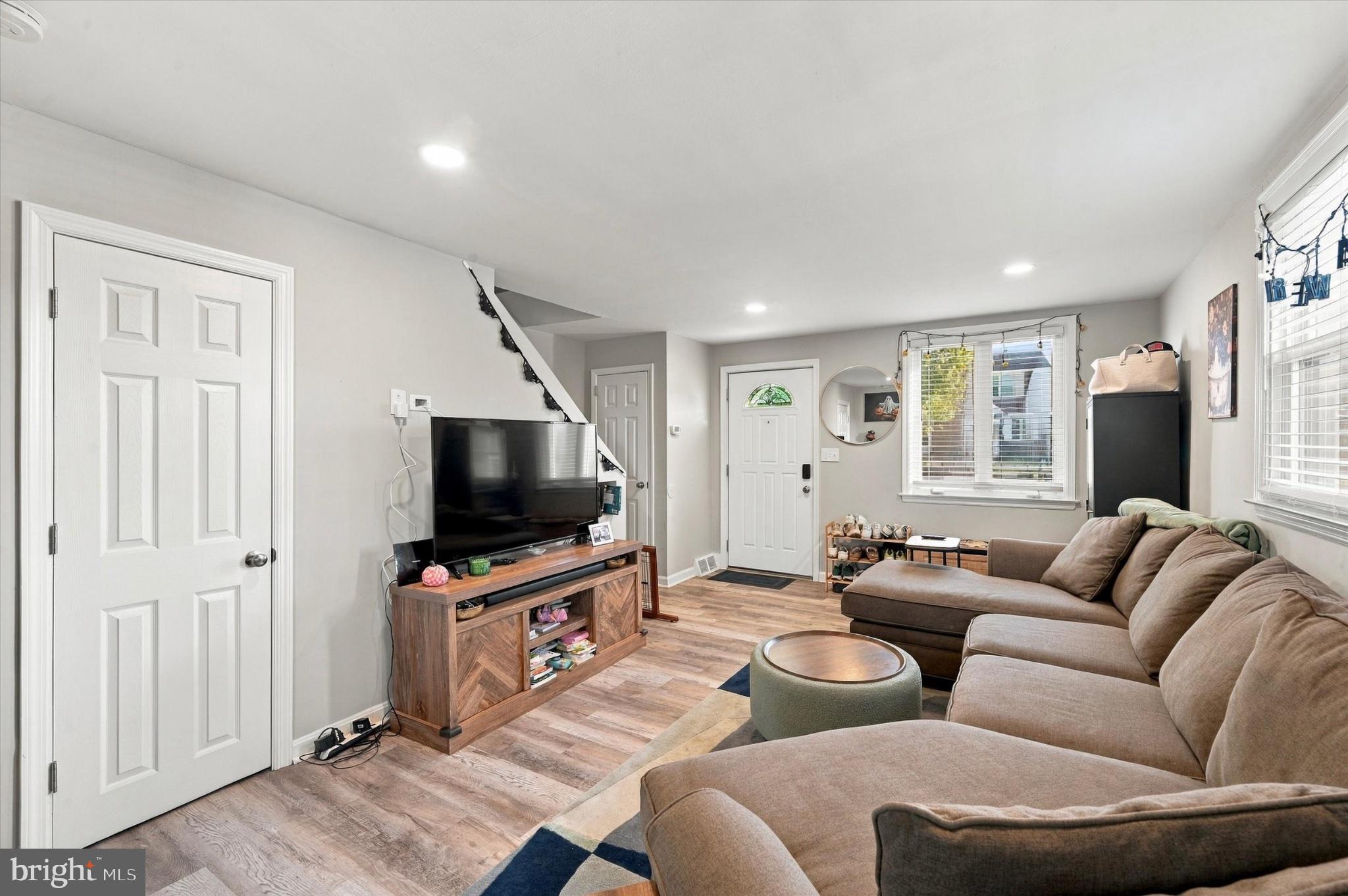 237 LYNN ROAD