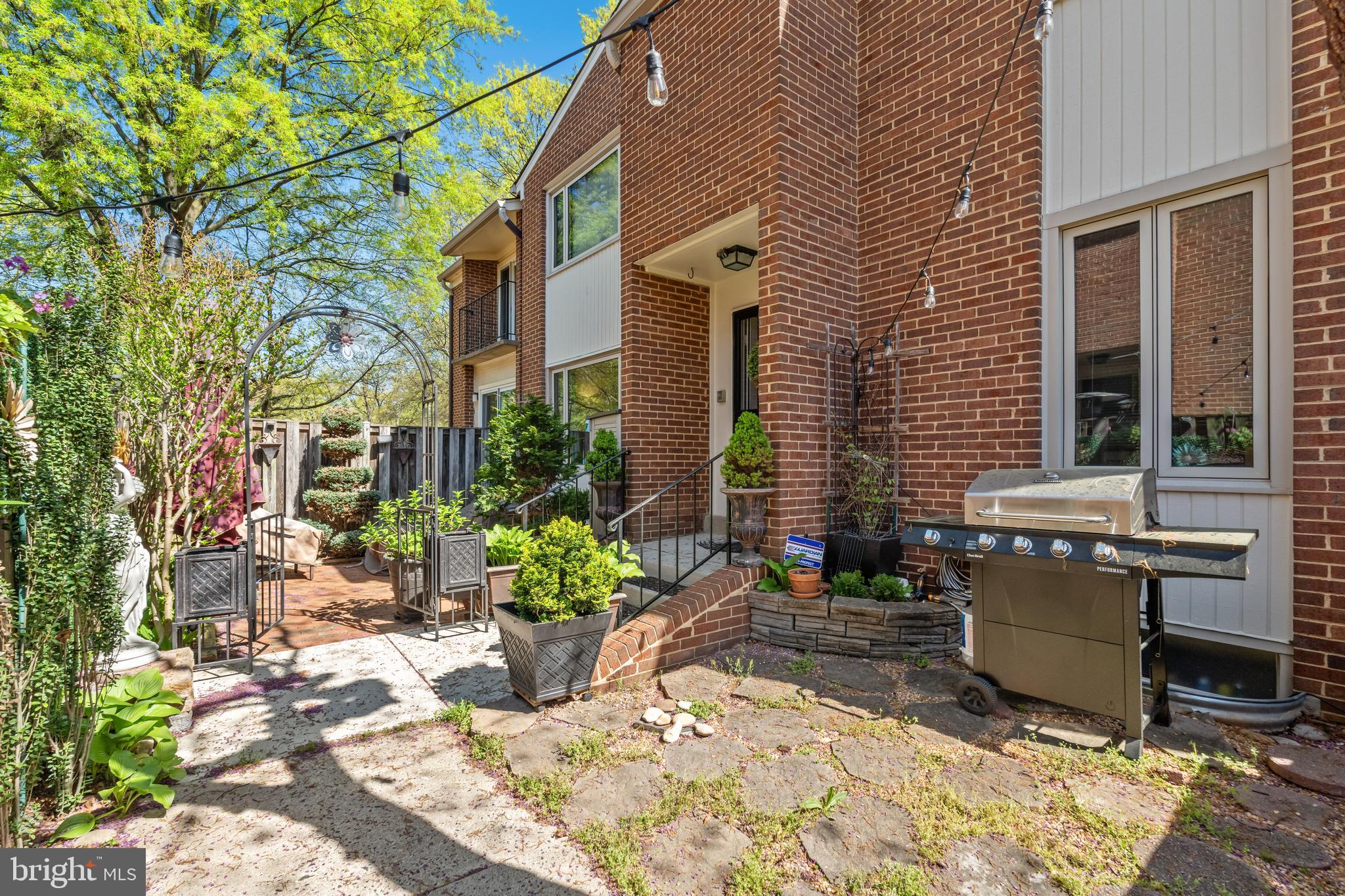 SEMINARY HEIGHTS - Residential