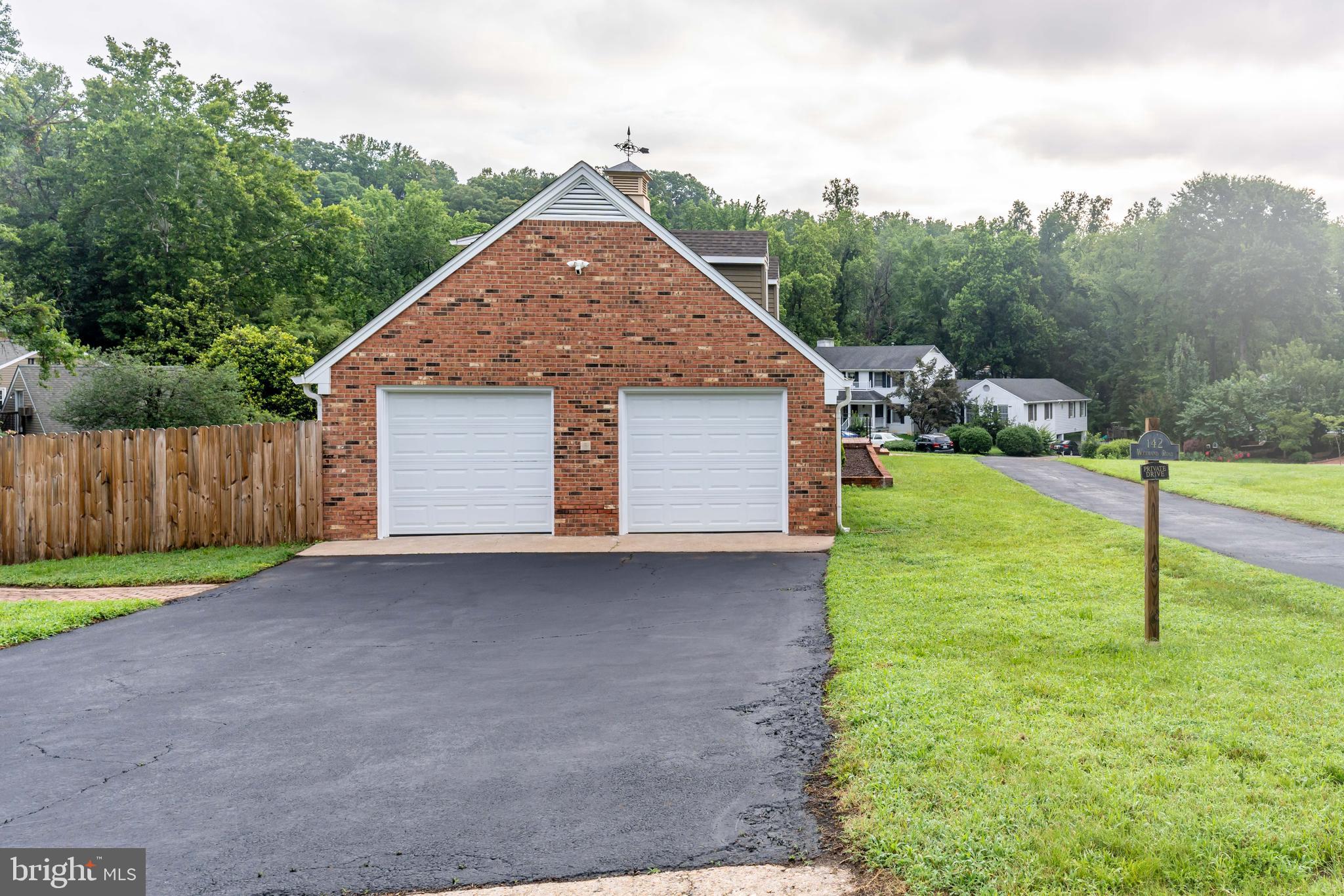 142 WOODLAND ROAD