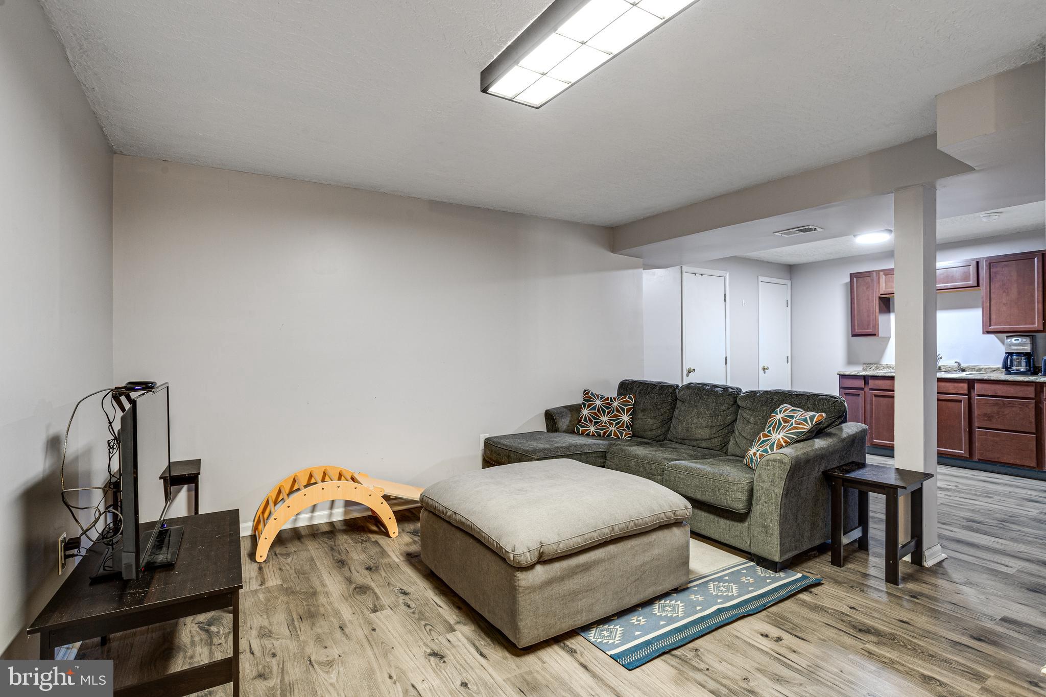 MORGANS RIDGE SUB - Residential Lease