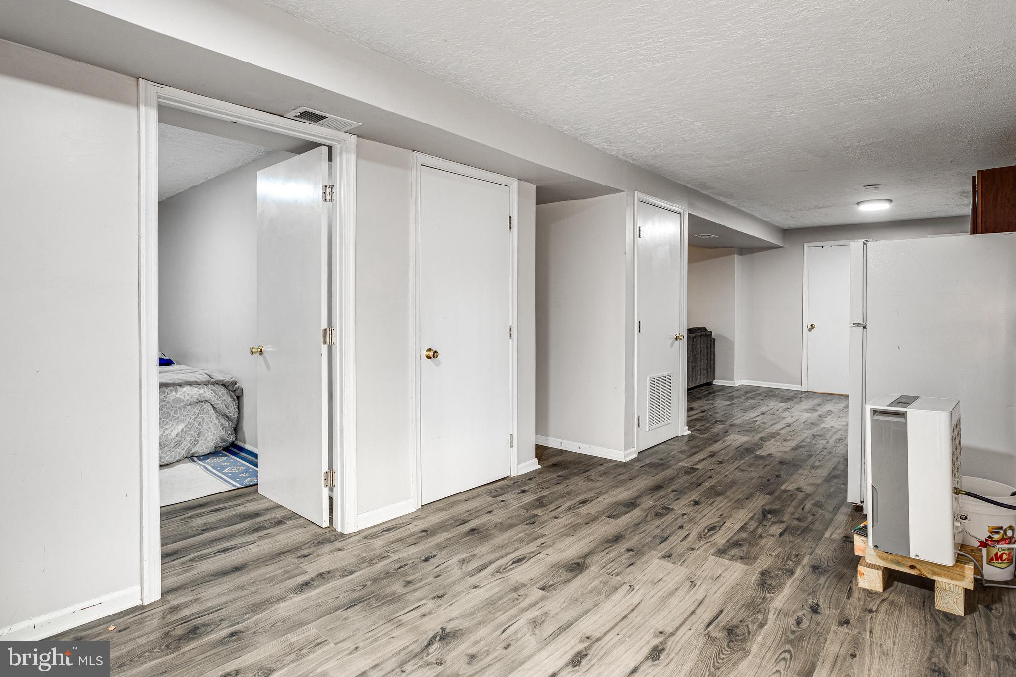 MORGANS RIDGE SUB - Residential Lease