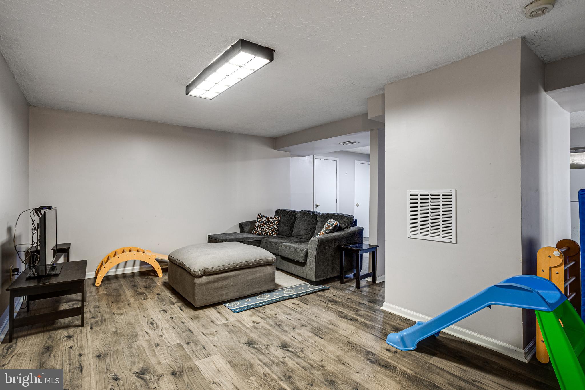 MORGANS RIDGE SUB - Residential Lease