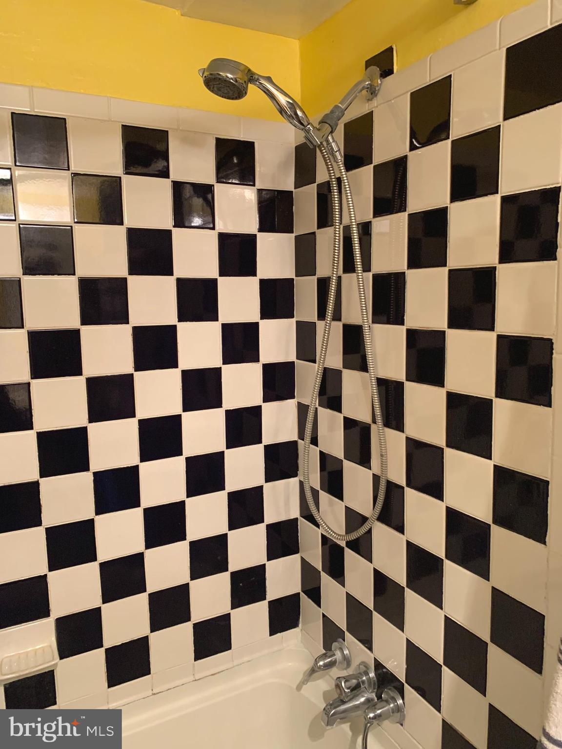 MAYFLOWER SQUARE - Residential