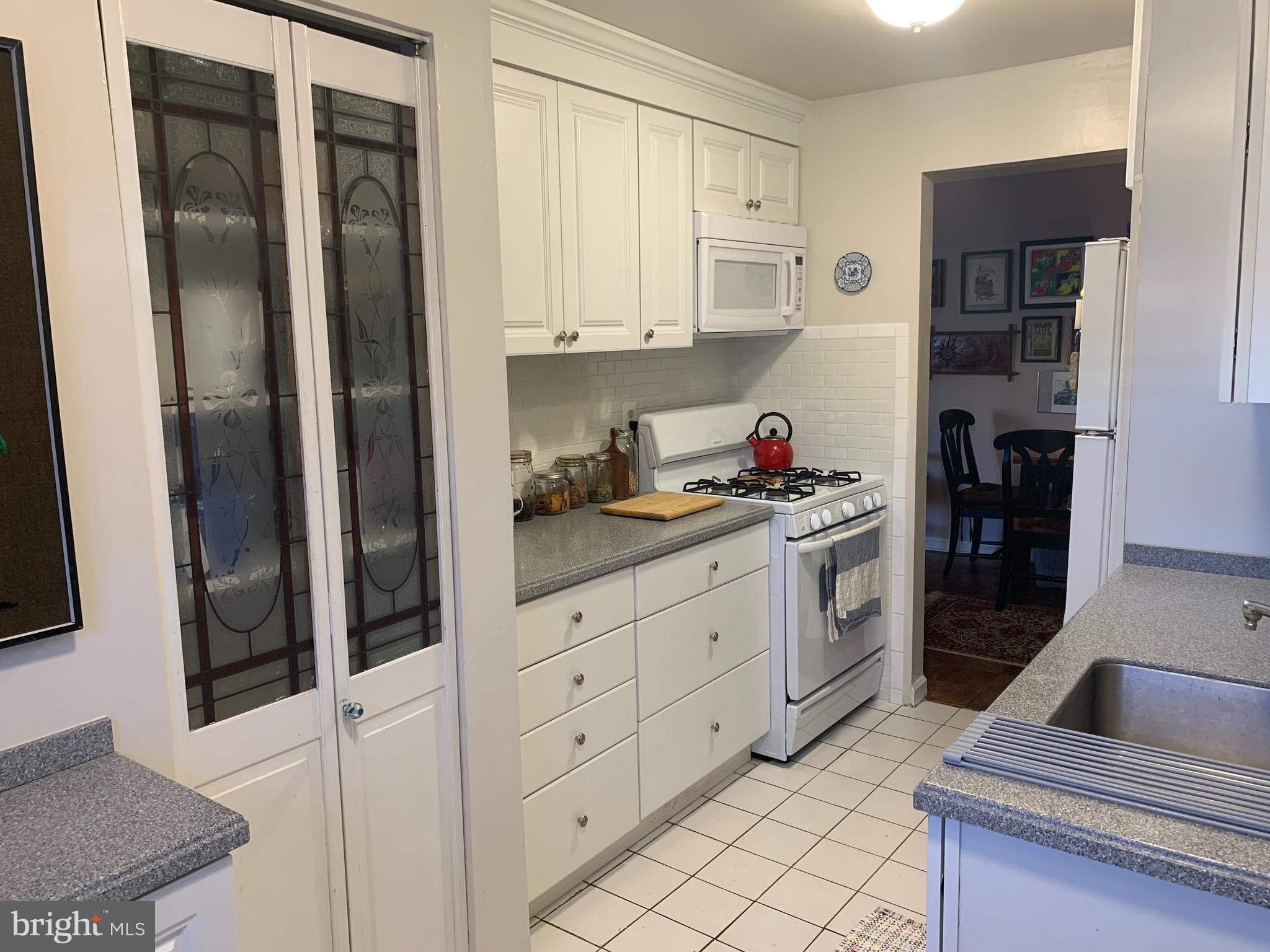 MAYFLOWER SQUARE - Residential