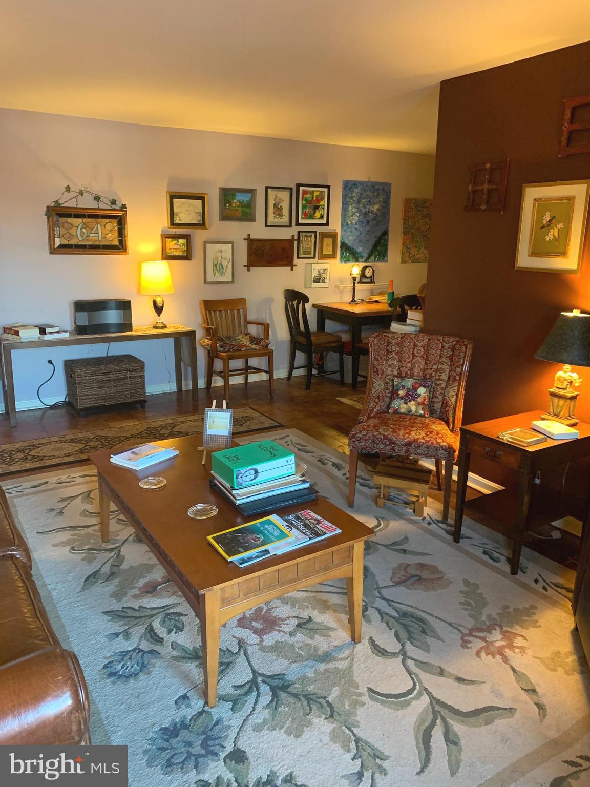 MAYFLOWER SQUARE - Residential