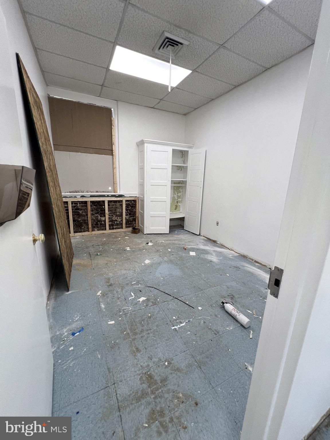 NOTTINGHAM - Commercial Sale