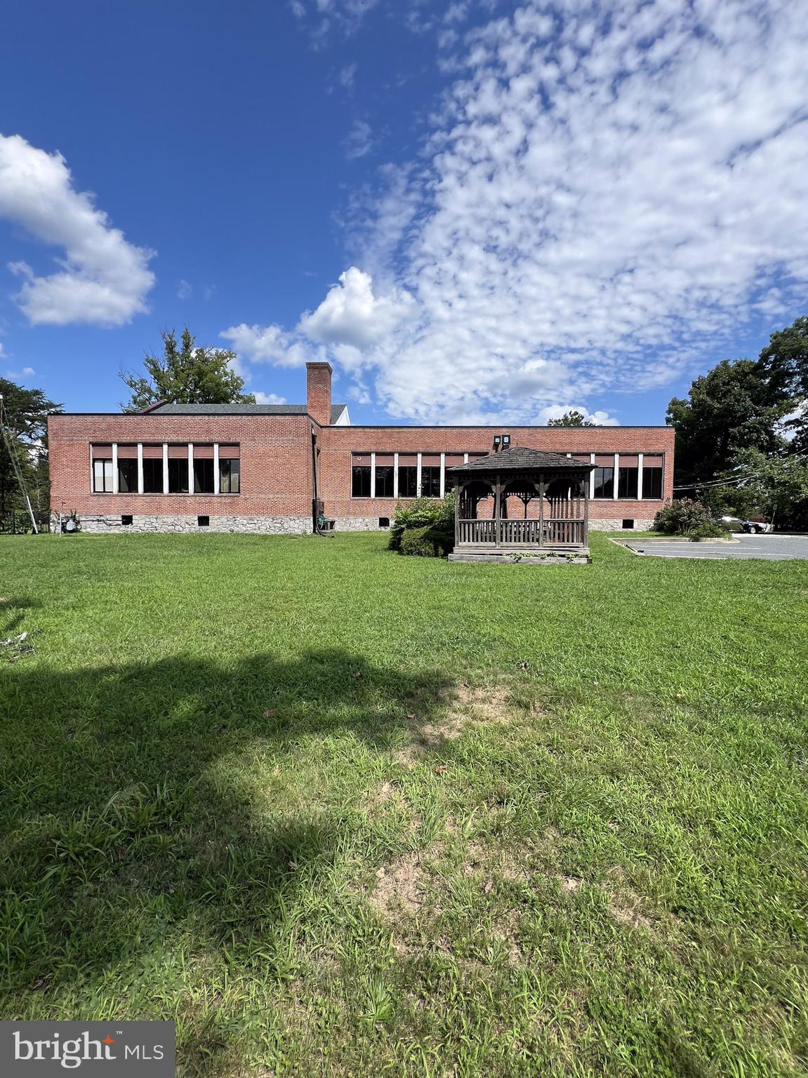 NOTTINGHAM - Commercial Sale