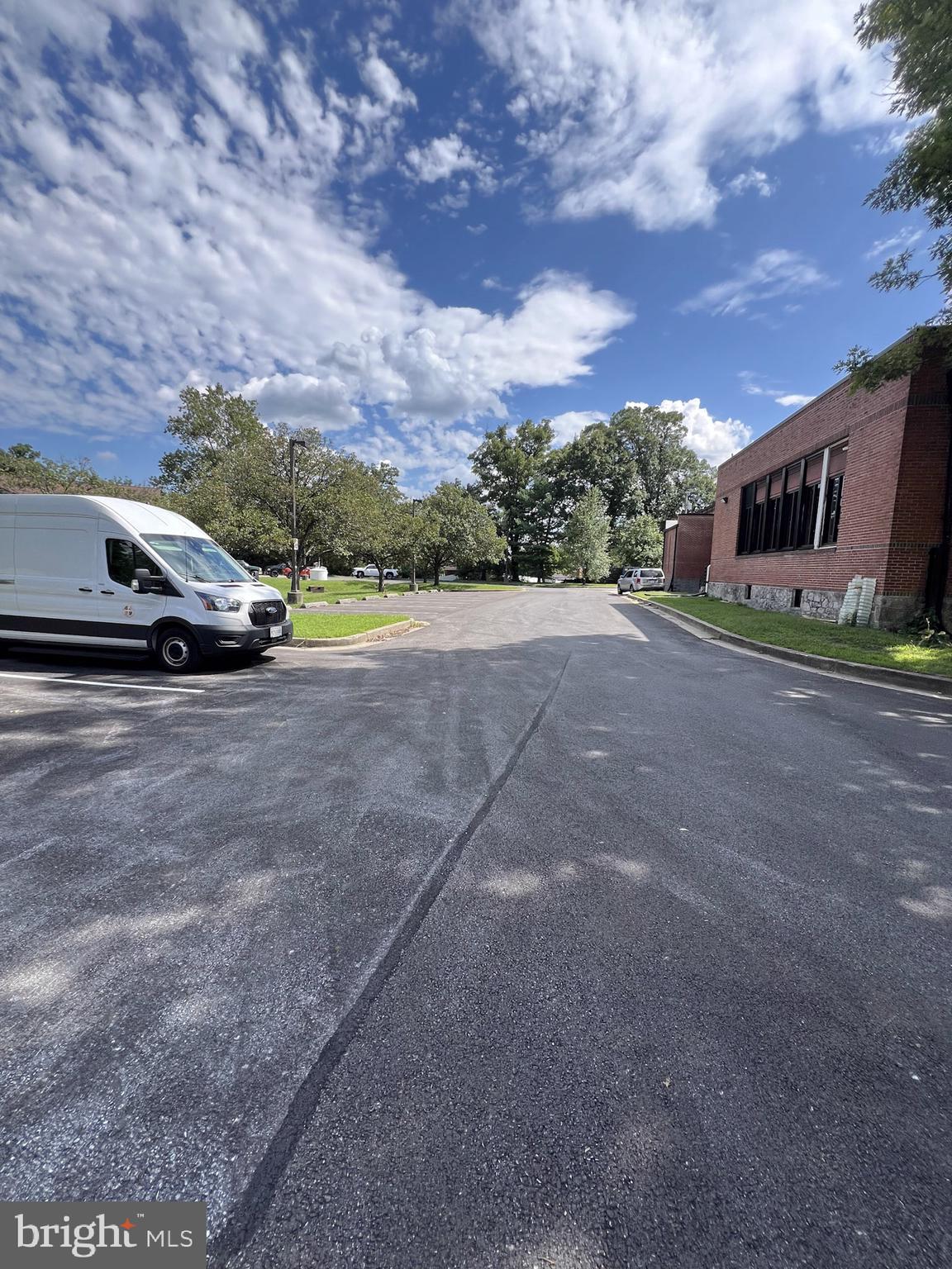 NOTTINGHAM - Commercial Sale