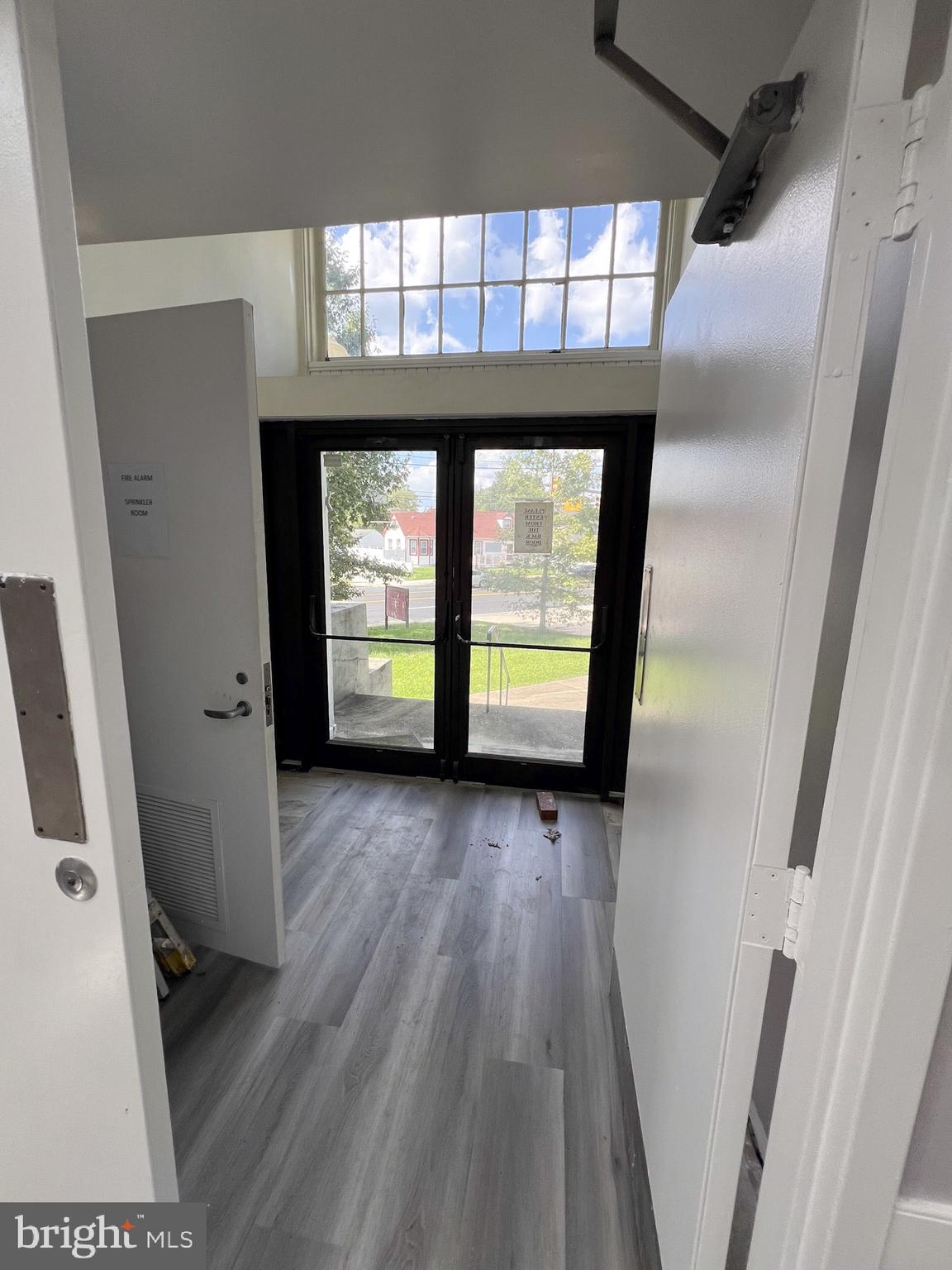 NOTTINGHAM - Commercial Sale