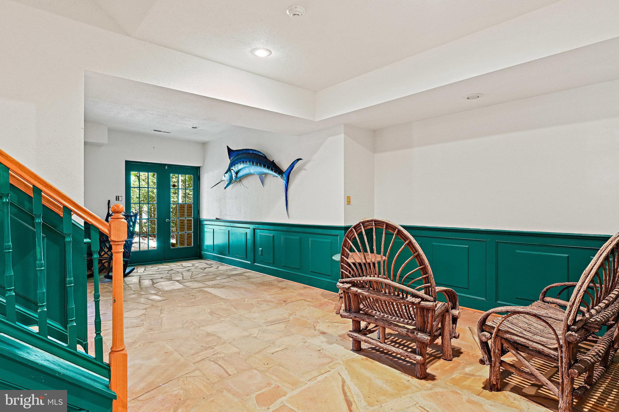 VALEWOOD MANOR - Residential