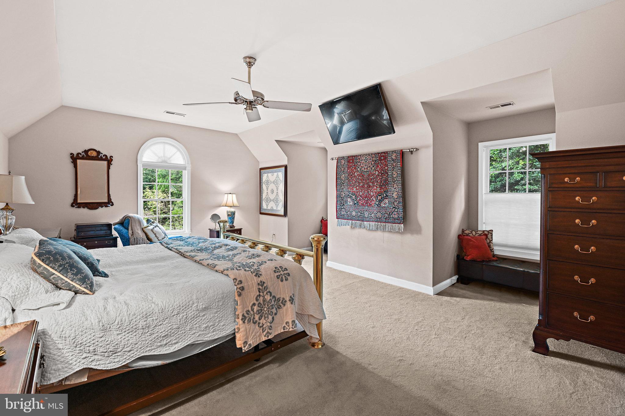 VALEWOOD MANOR - Residential