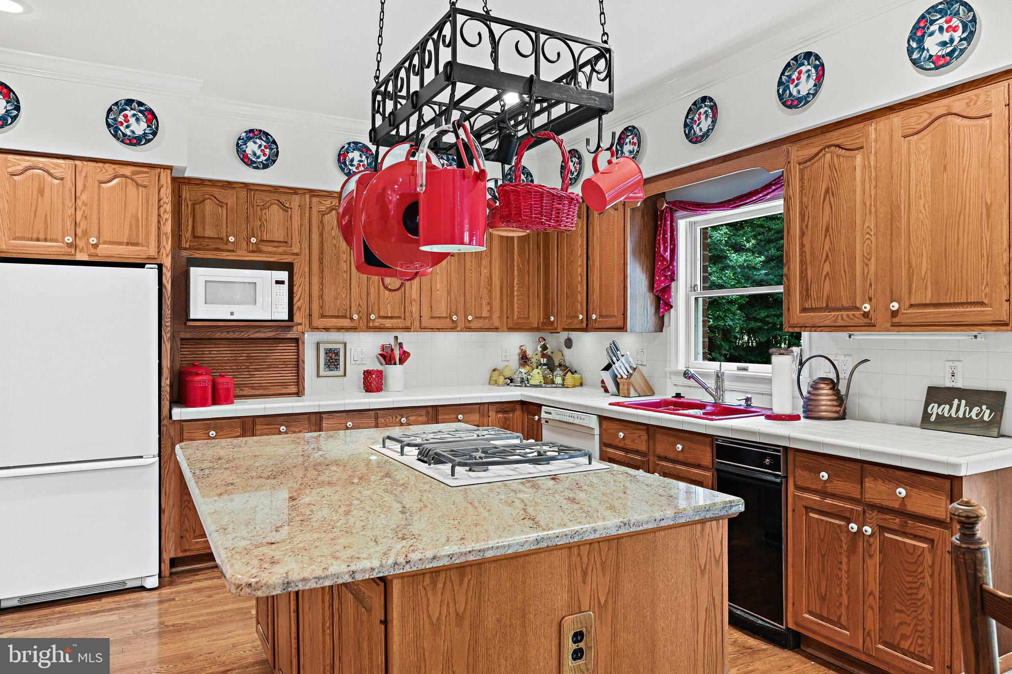 VALEWOOD MANOR - Residential