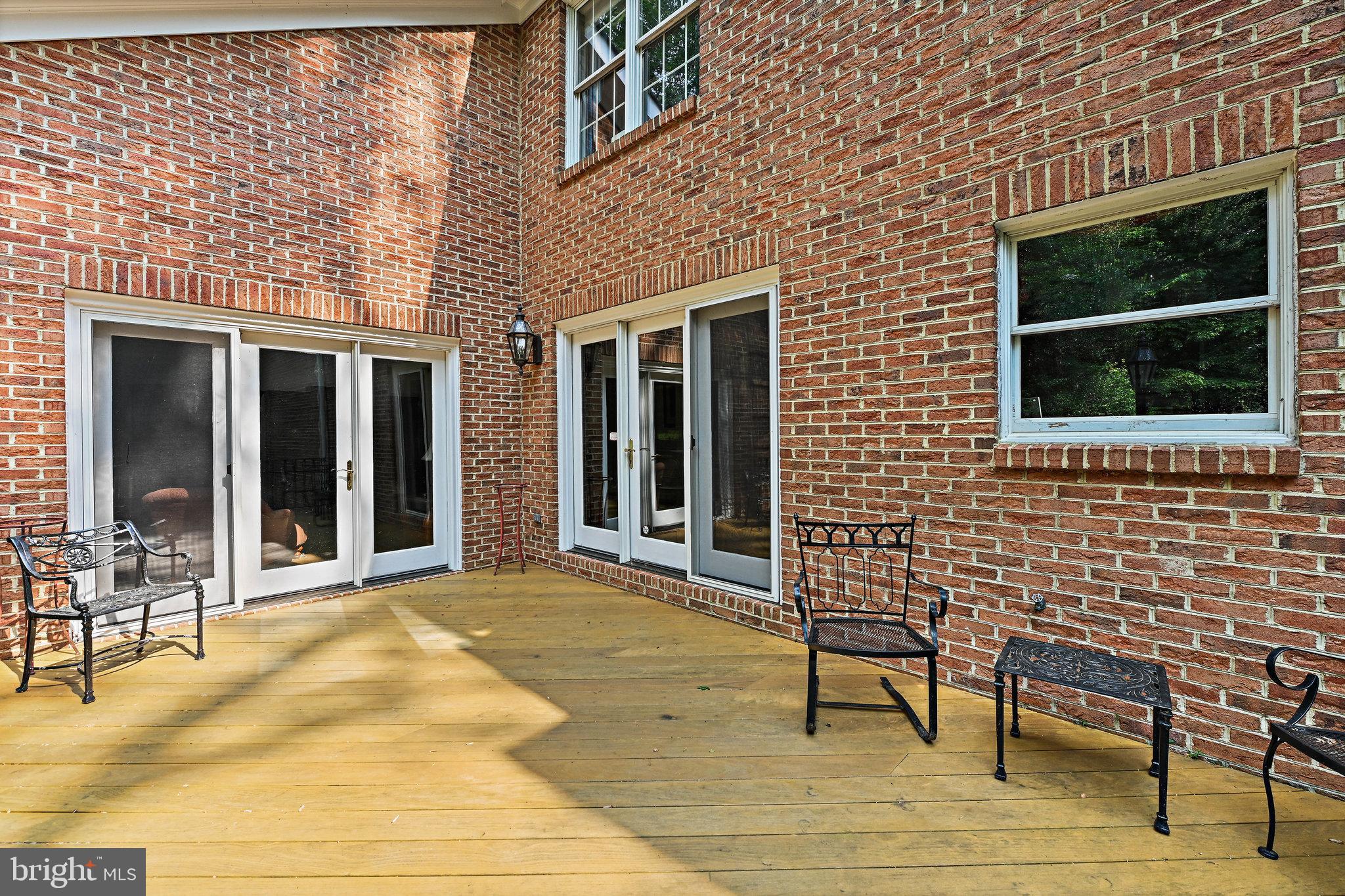 VALEWOOD MANOR - Residential